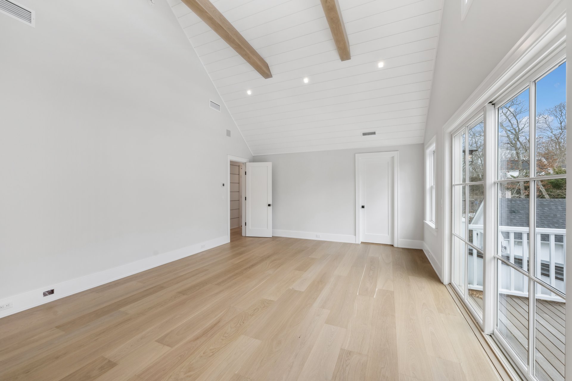 10 Richards Dr