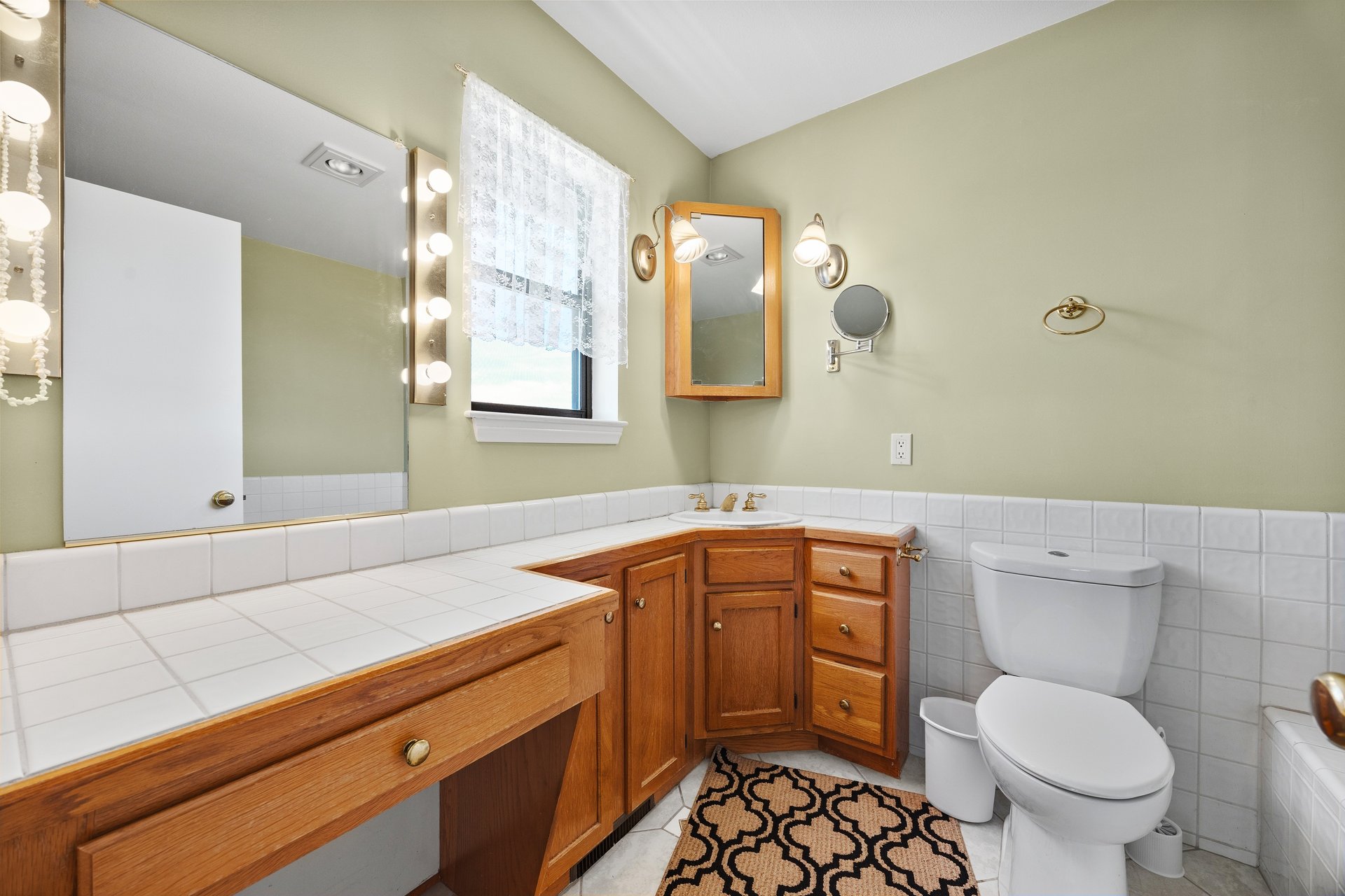 Mountain Views & Peaceful Living | 27020 Barkes Way