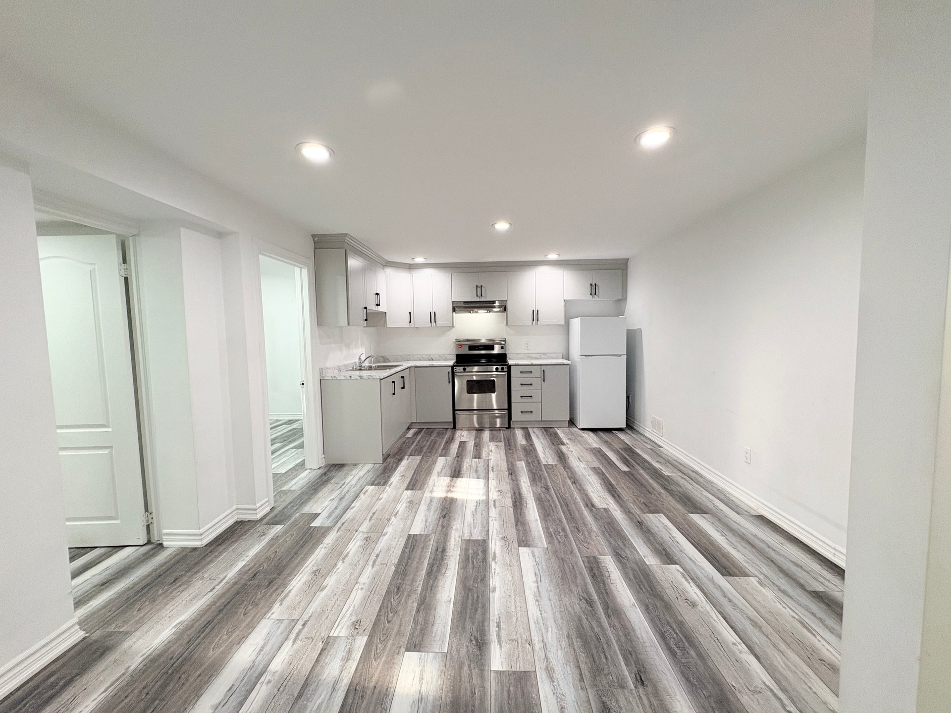8 Ravencliff Crescent