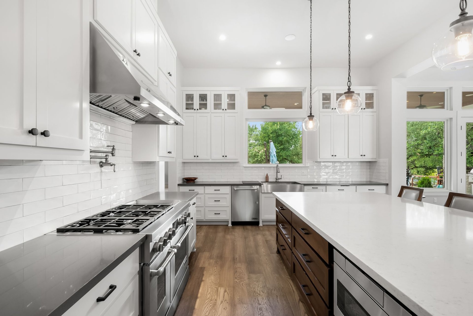 7808 Regolizia Cove