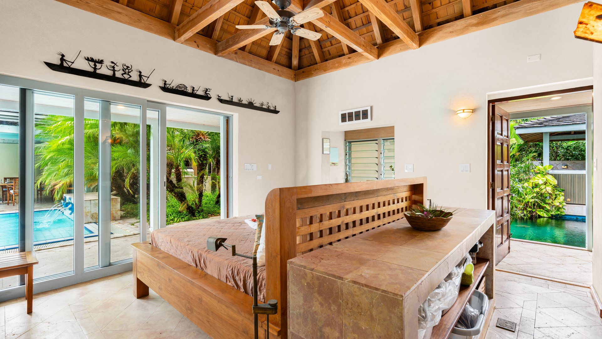 1143 Salt Spring Estate House 2