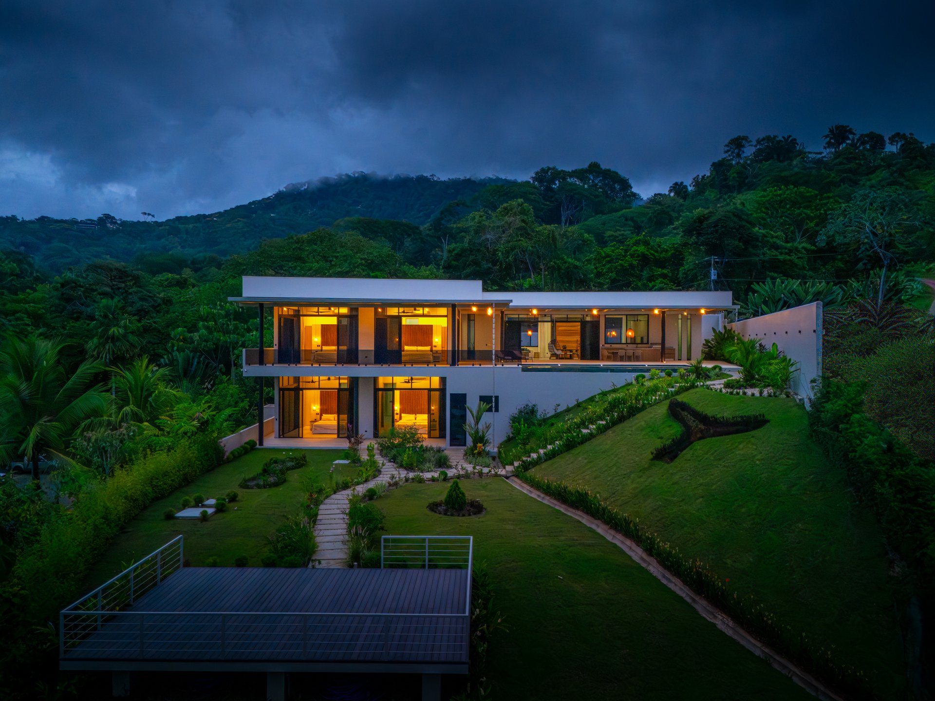Lion's Gate Sunset Estate