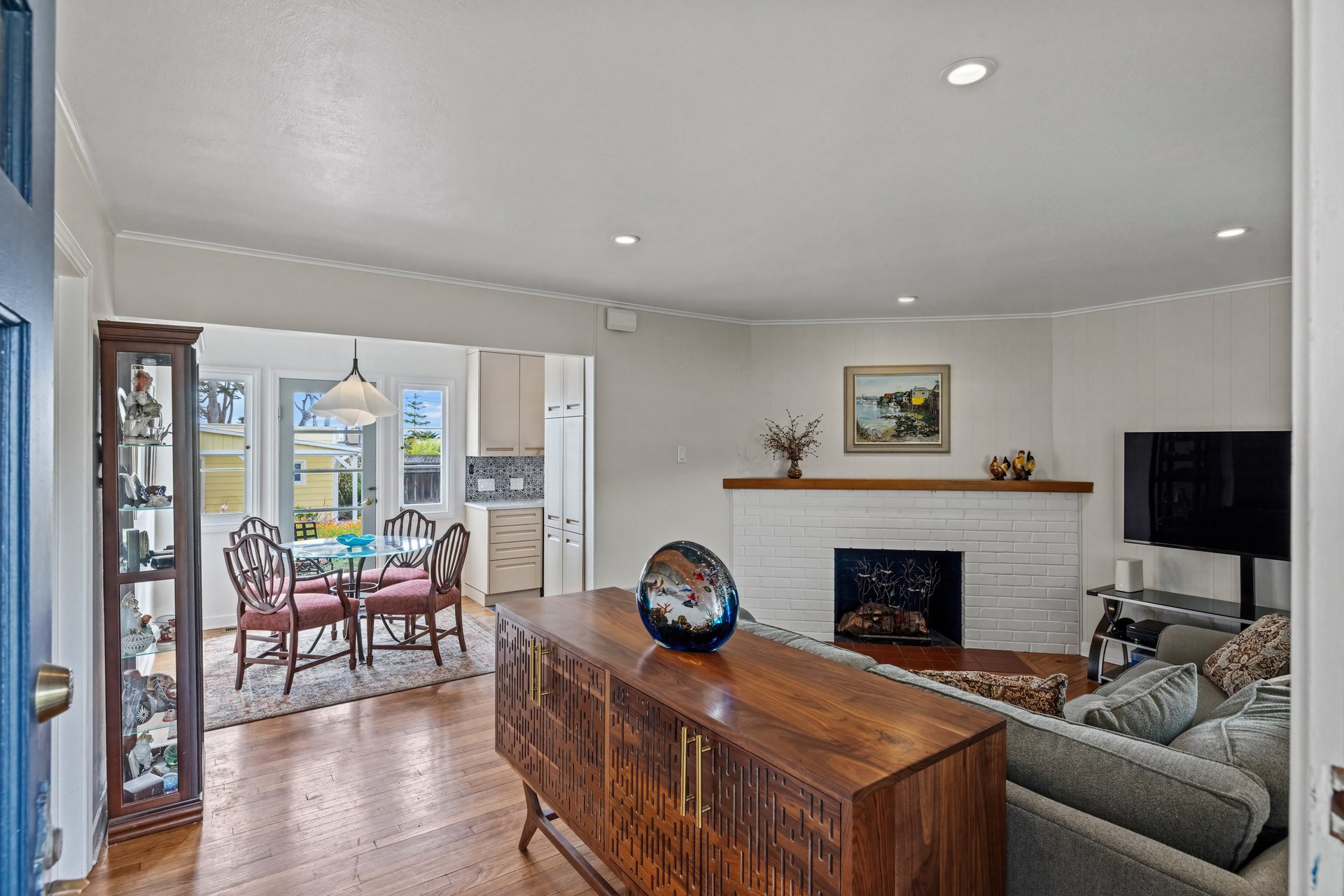 Charming Pacific Grove Cottage