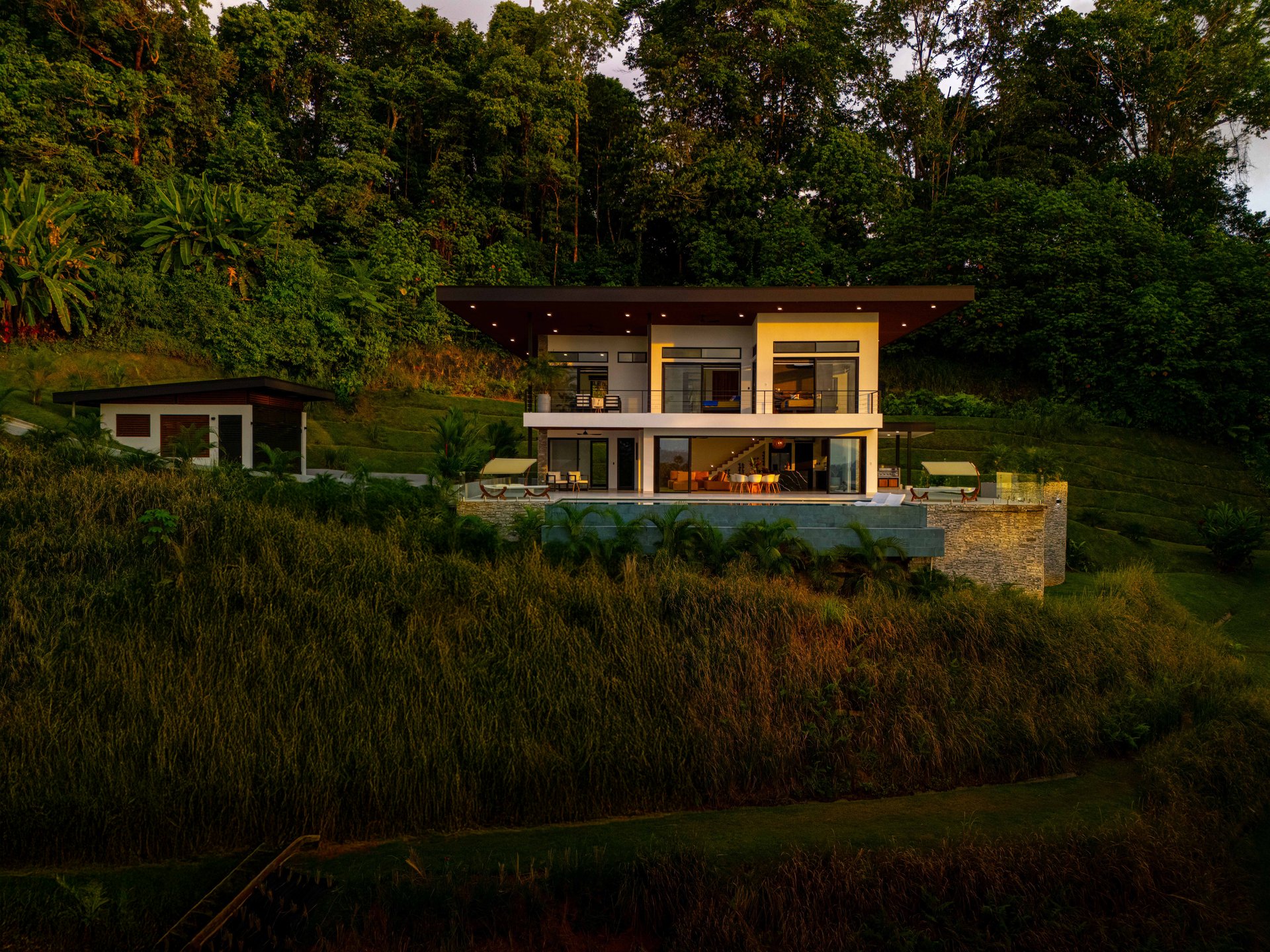Luxury 4-Bed Home with Ocean & Jungle Views in Ojochal