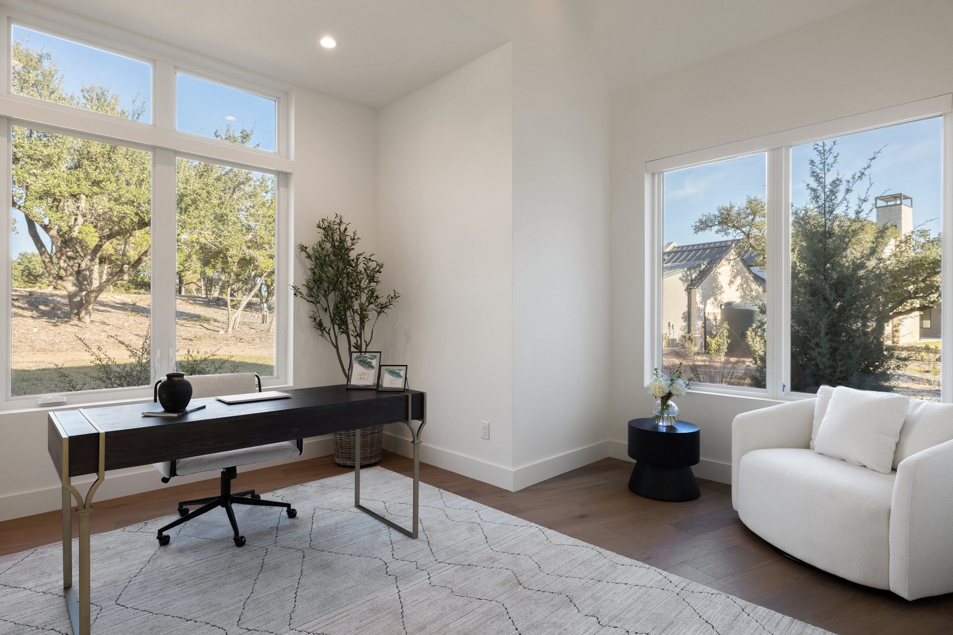 The Pearl of Fitzhugh Place