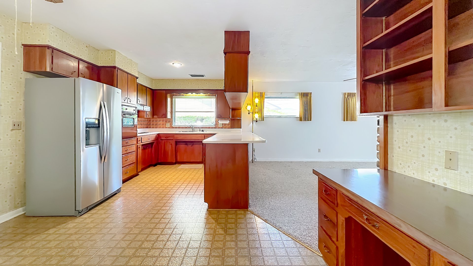 Mid-Century Modern 4-Bedroom in Dommerich Hills, Maitland
