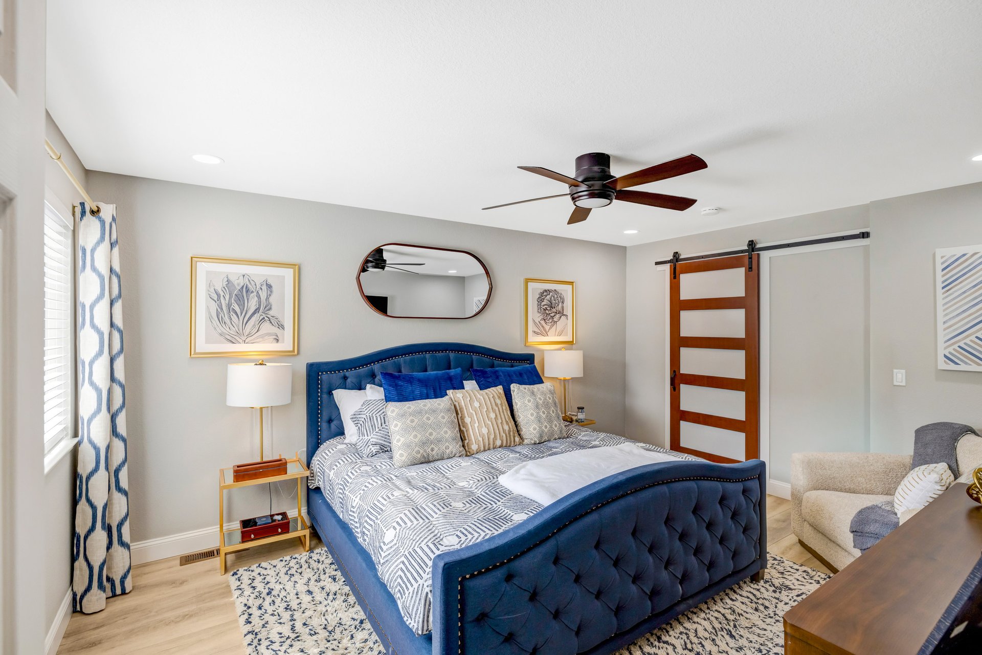 Charming Updated Townhouse Near the Ocean