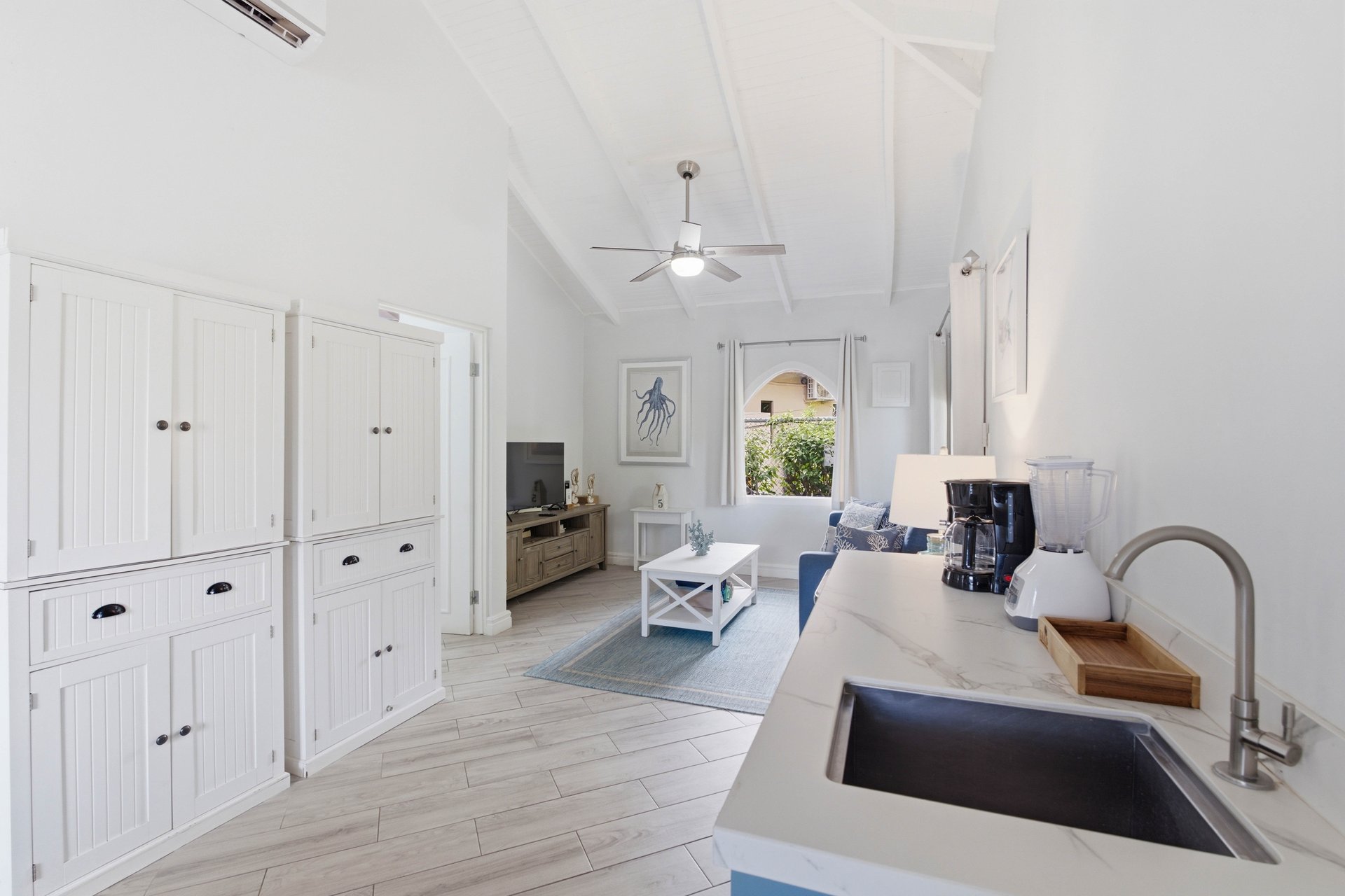 Casa Colibri Villaggio II – Unit 412B | Beautifully Remodeled Tropical Retreat in Potrero