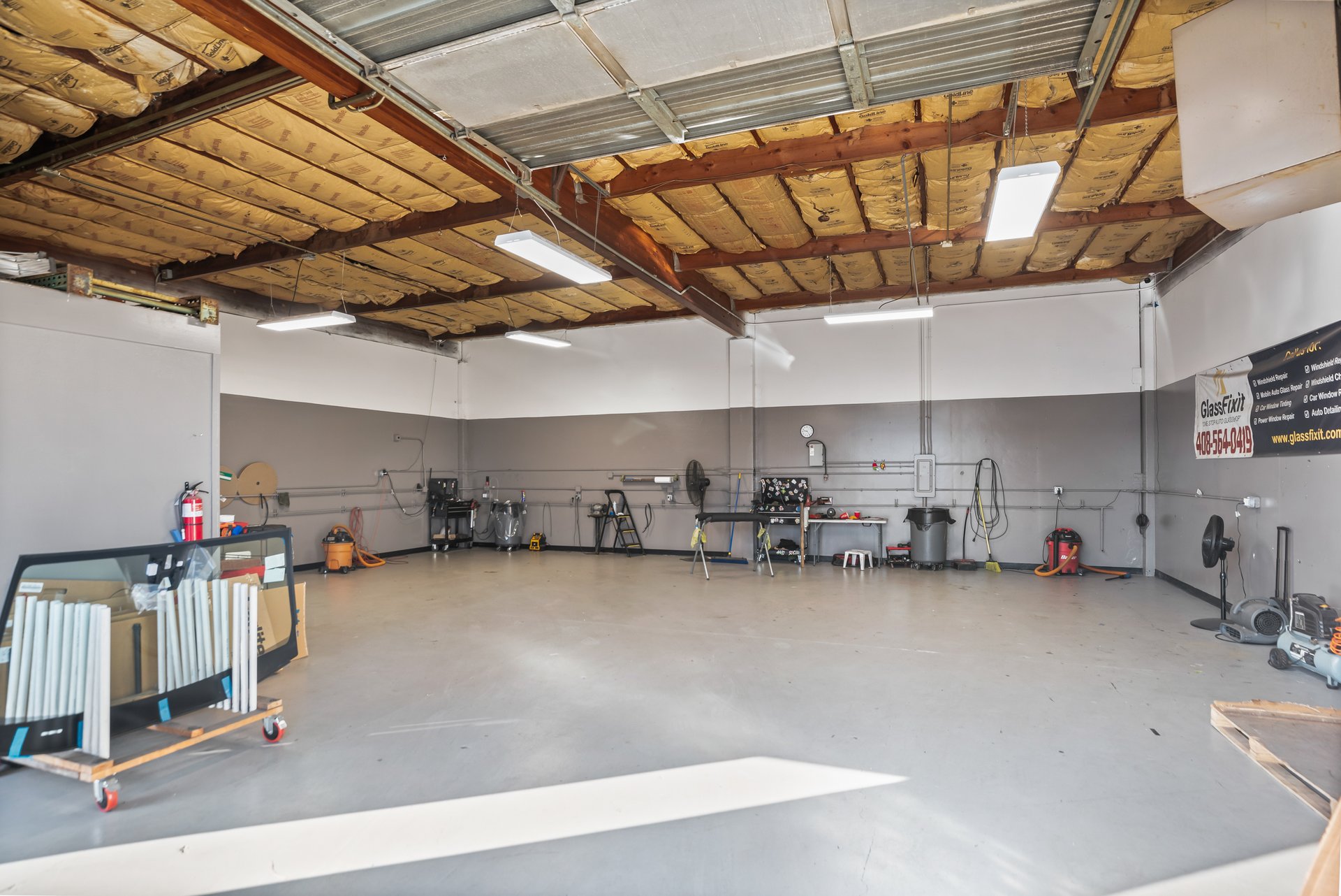 100% Leased - 10,080 SF Multi-Tenant Industrial Investment