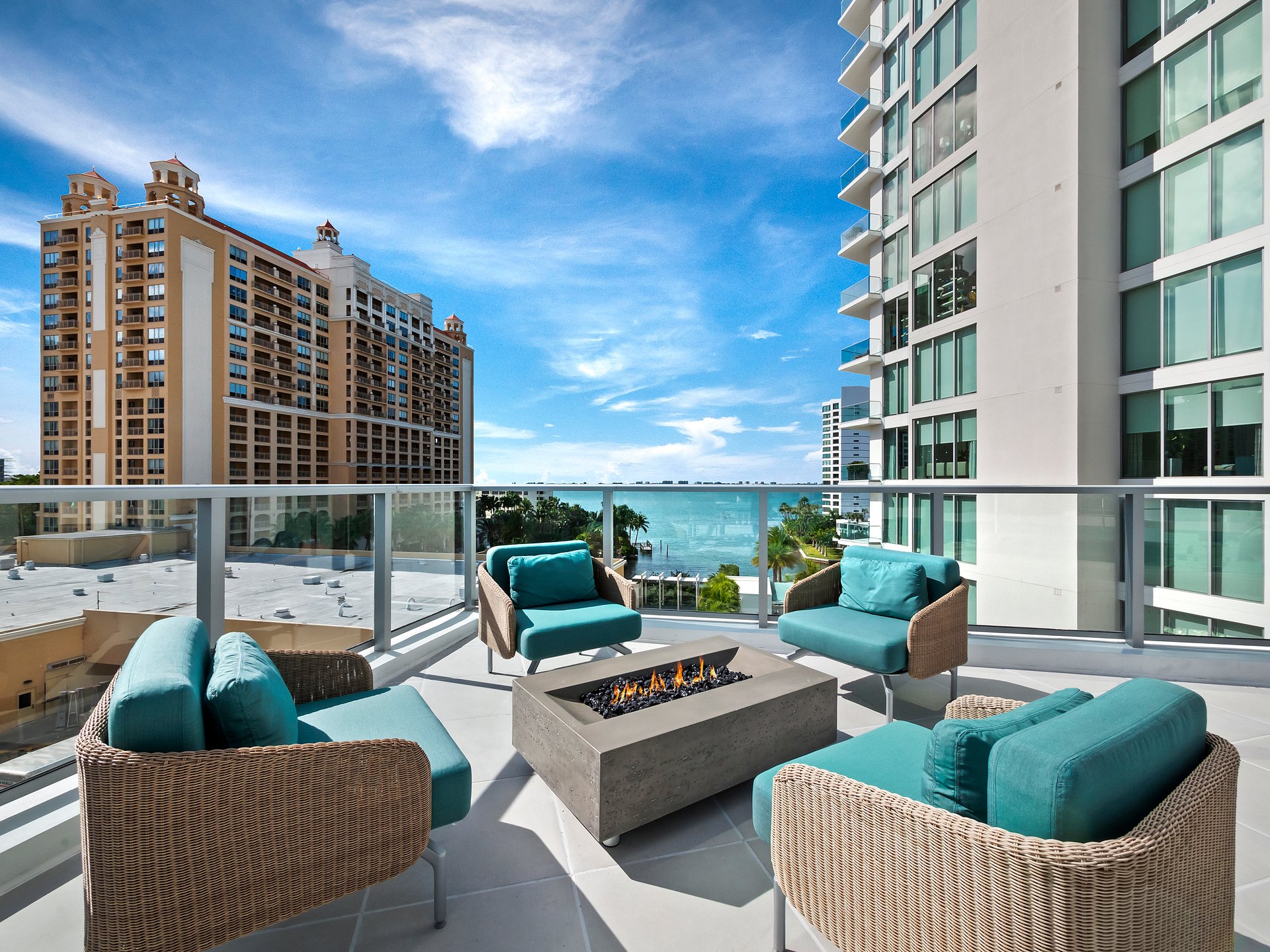 301 QUAY COMMONS #1708