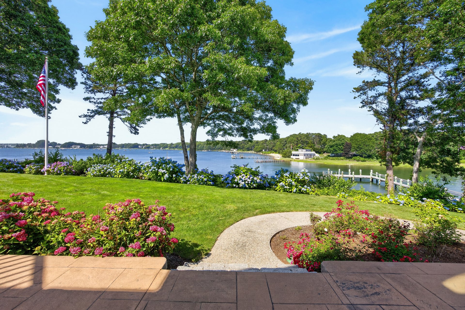 Breathtaking views over West Bay and Eel River