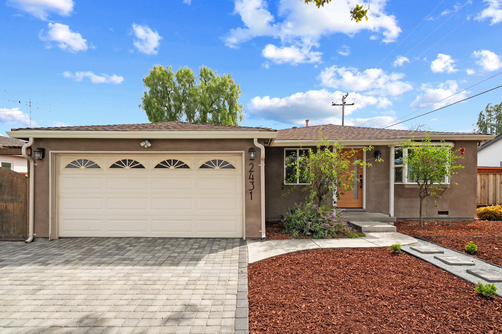 2431 Pilot Knob DR