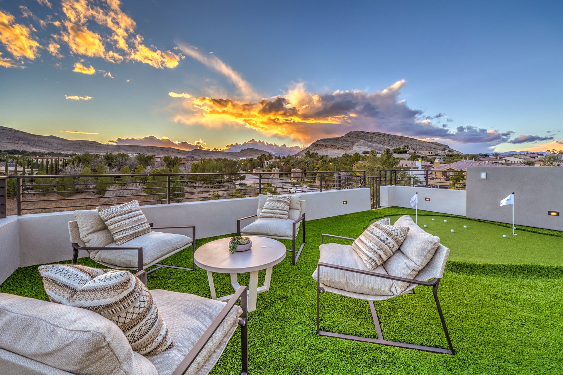 4077 Heron Fairway Dr