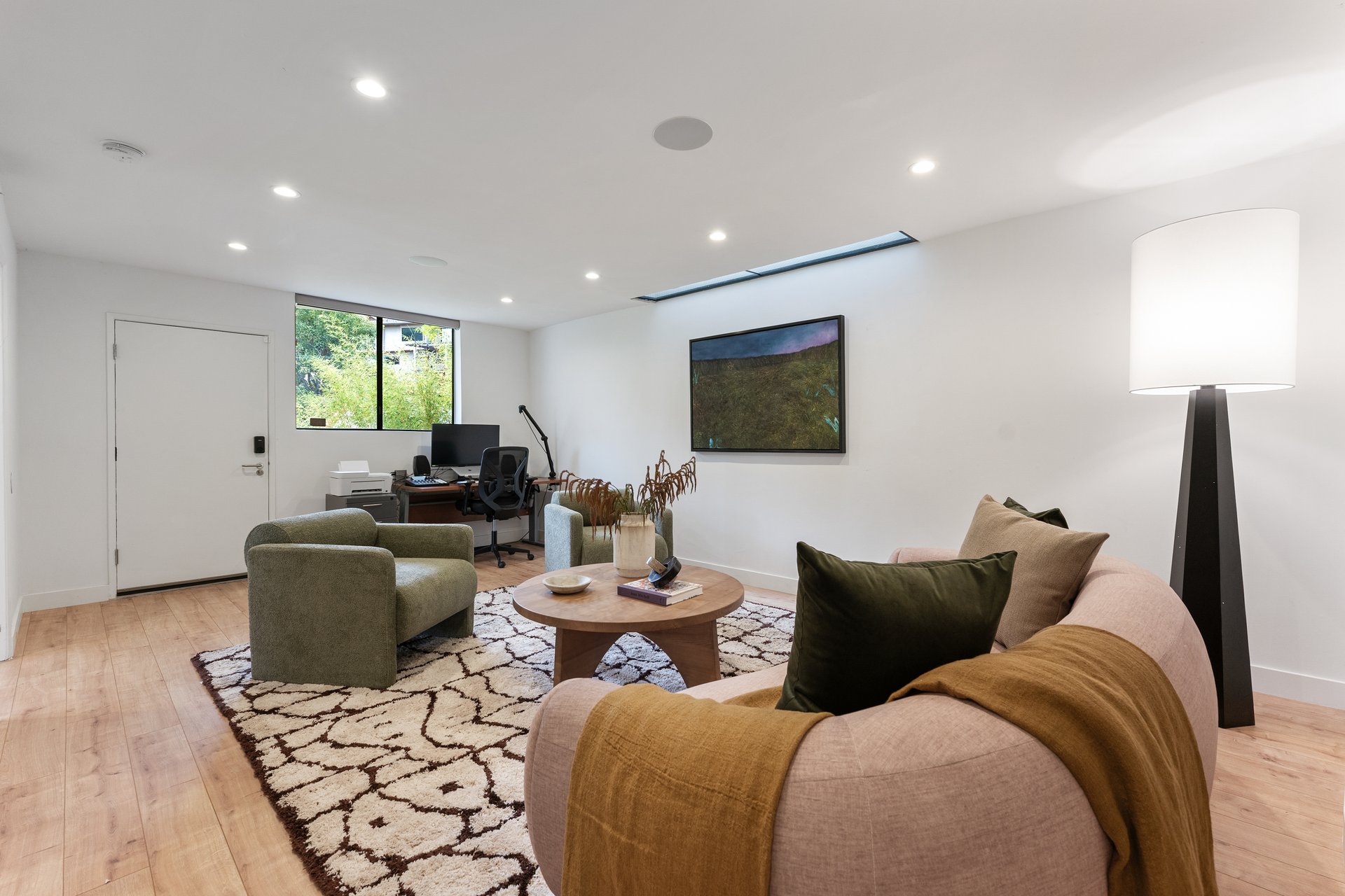 6469 Rodgerton Dr.
