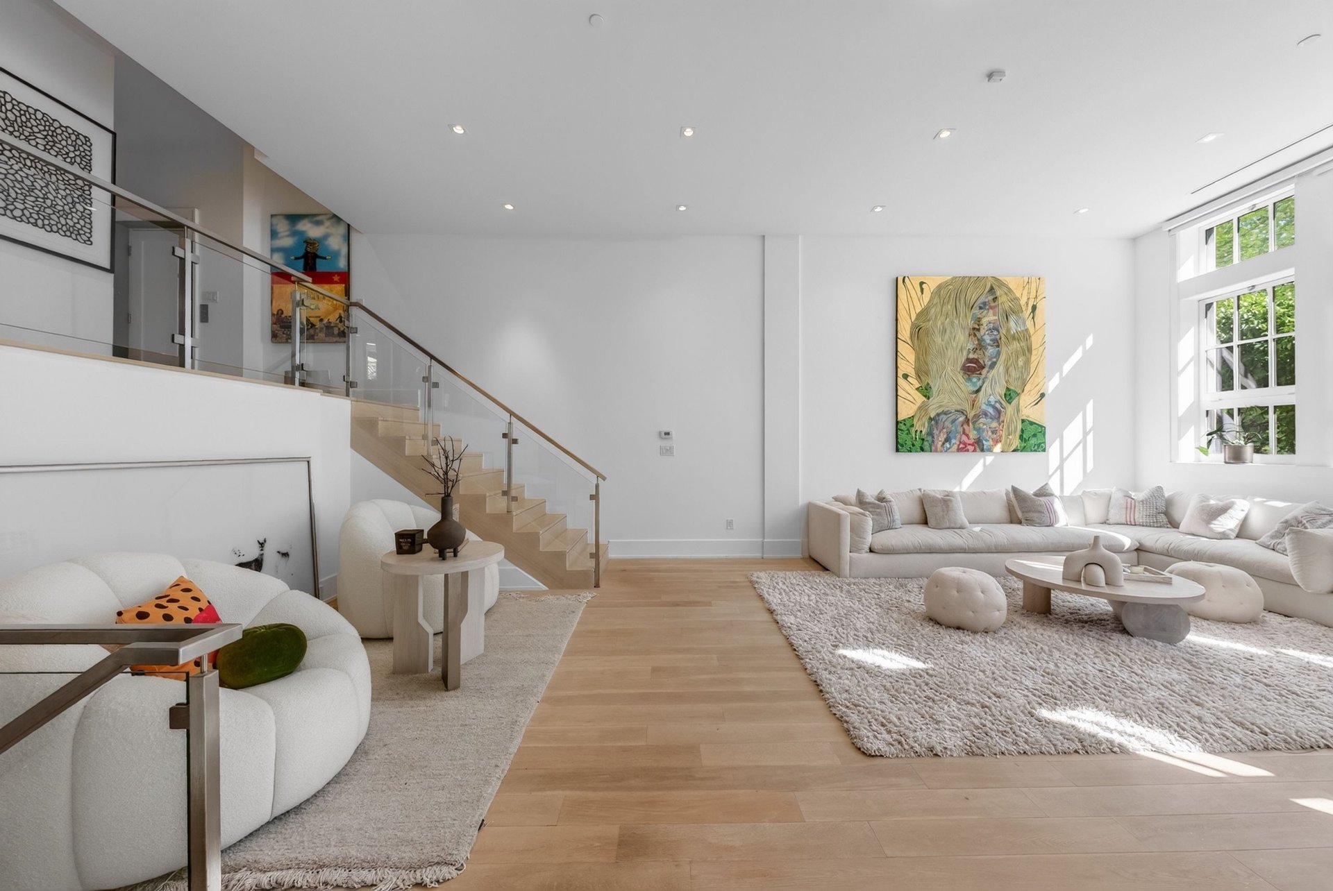 Ultra-Exclusive Yorkville Address