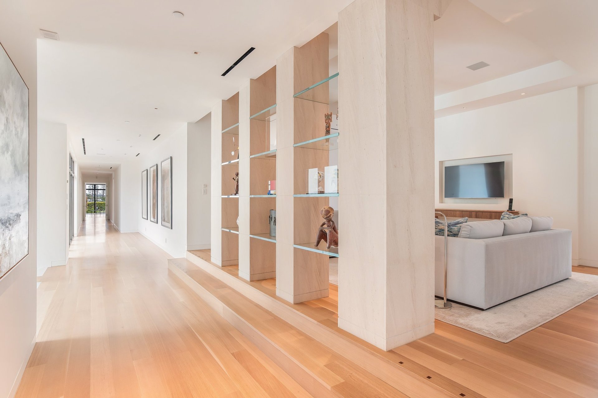 9966 Beverly Grove Dr