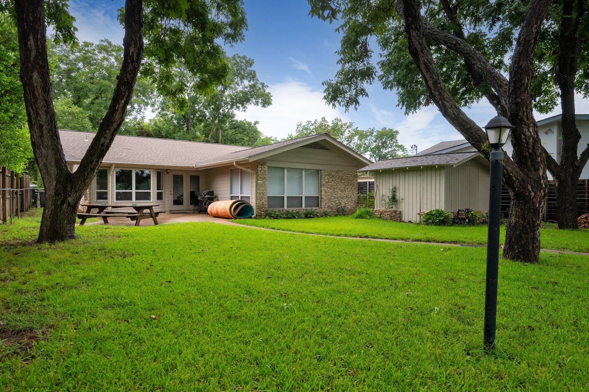 Westlake Waterfront Bungalow