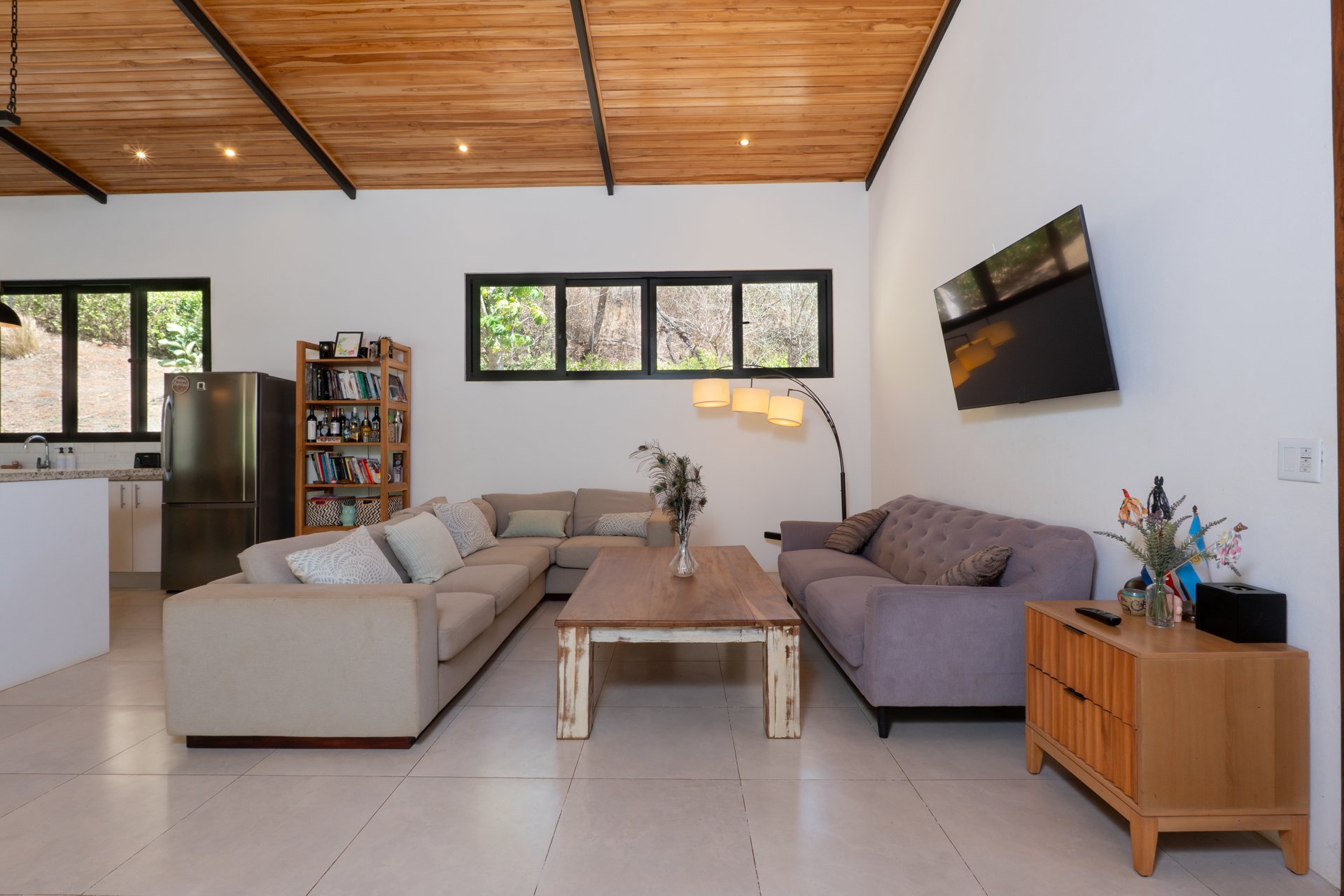 Casa Los Suenos | 4 Bedroom Home with Guest House near Tamarindo Costa Rica