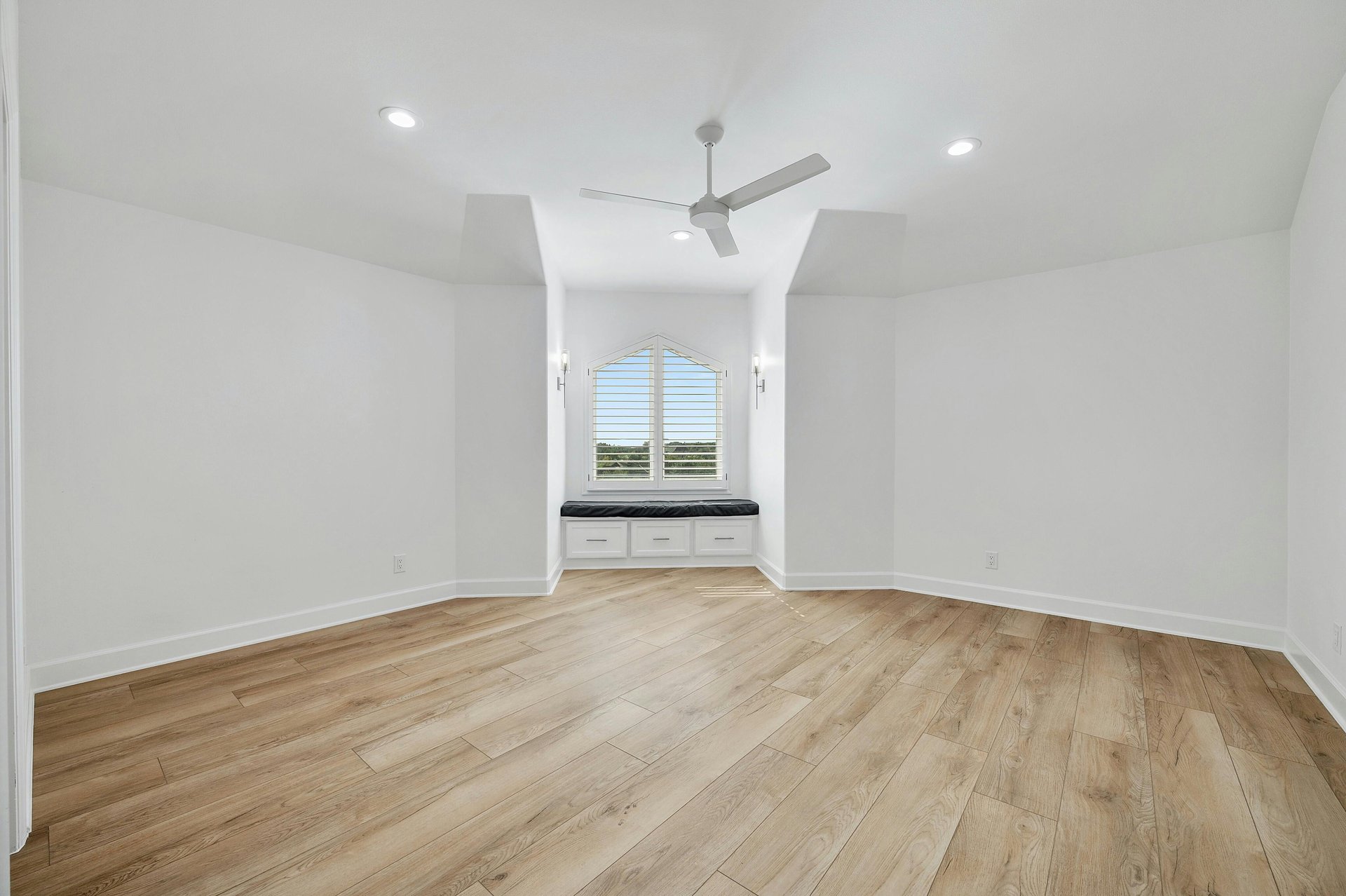 3816 Agape Lane