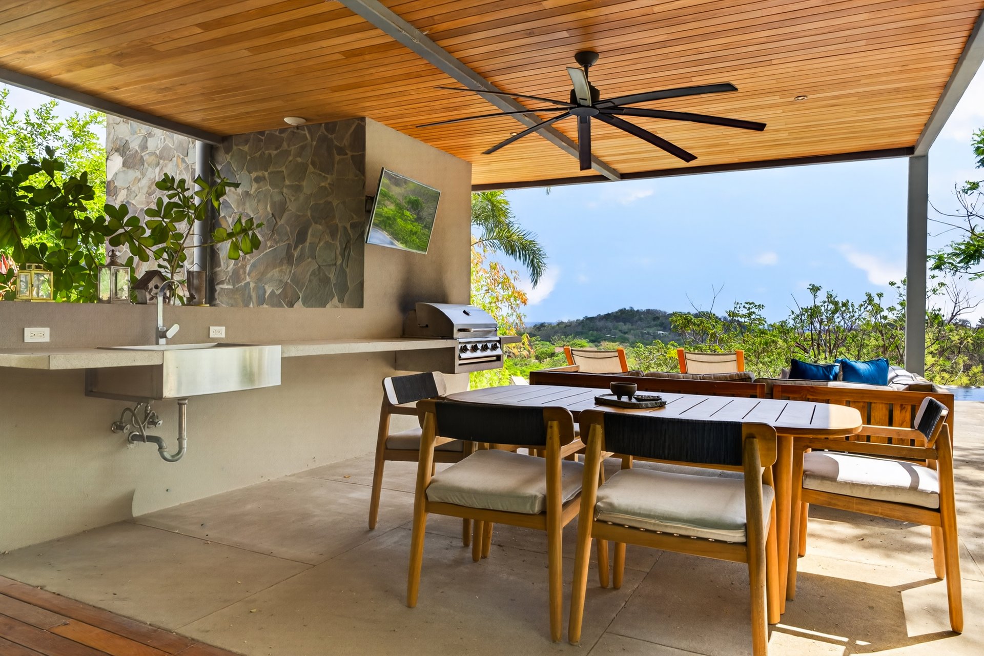 Casa Bosque y Mar | Luxury Ocean & Jungle Retreat in Las Ventanas, Playa Grande