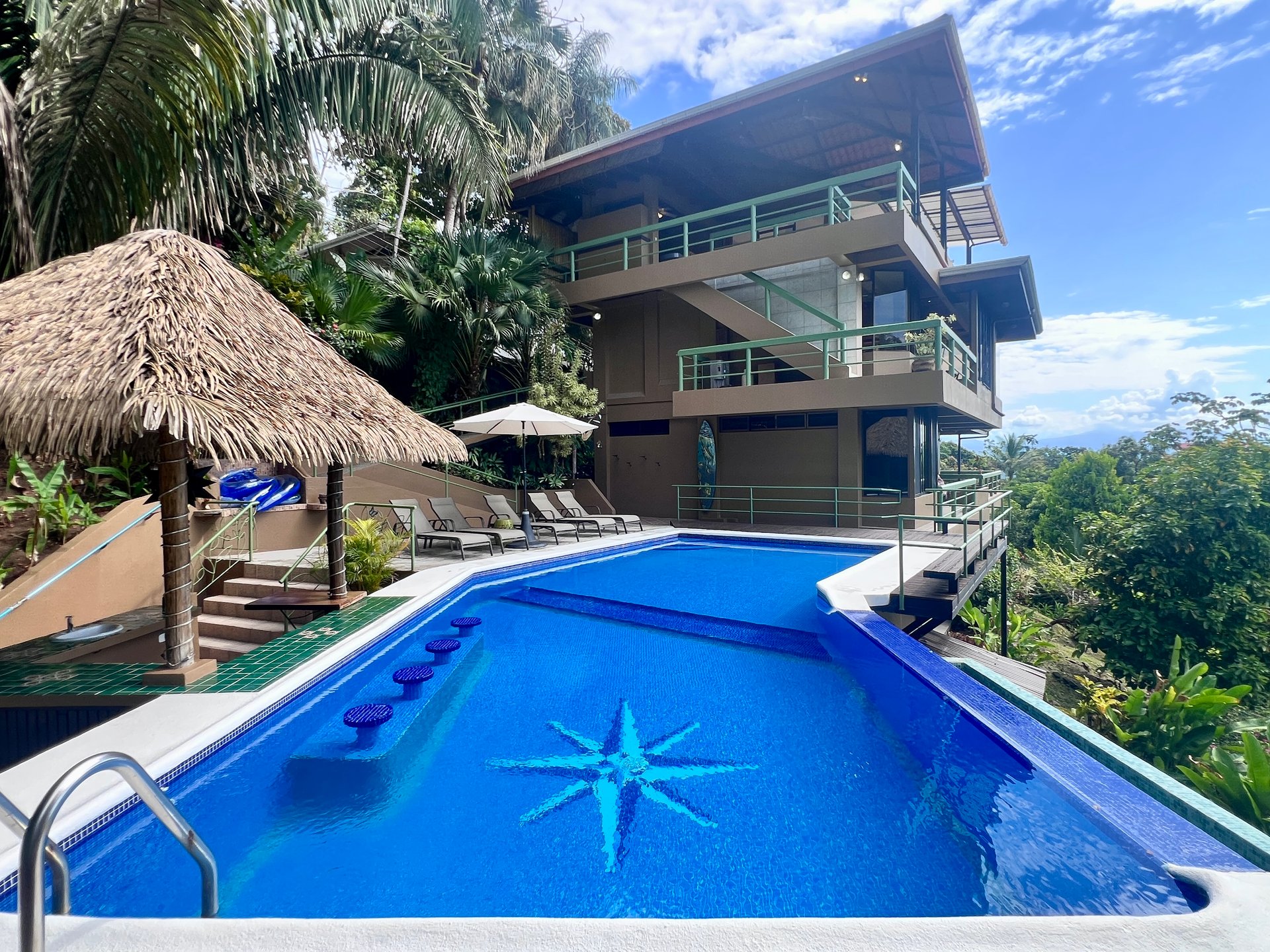 Exclusive Villa Grande: 5-Bedroom Retreat with Panoramic Jungle & Sea Views Manuel Antonio