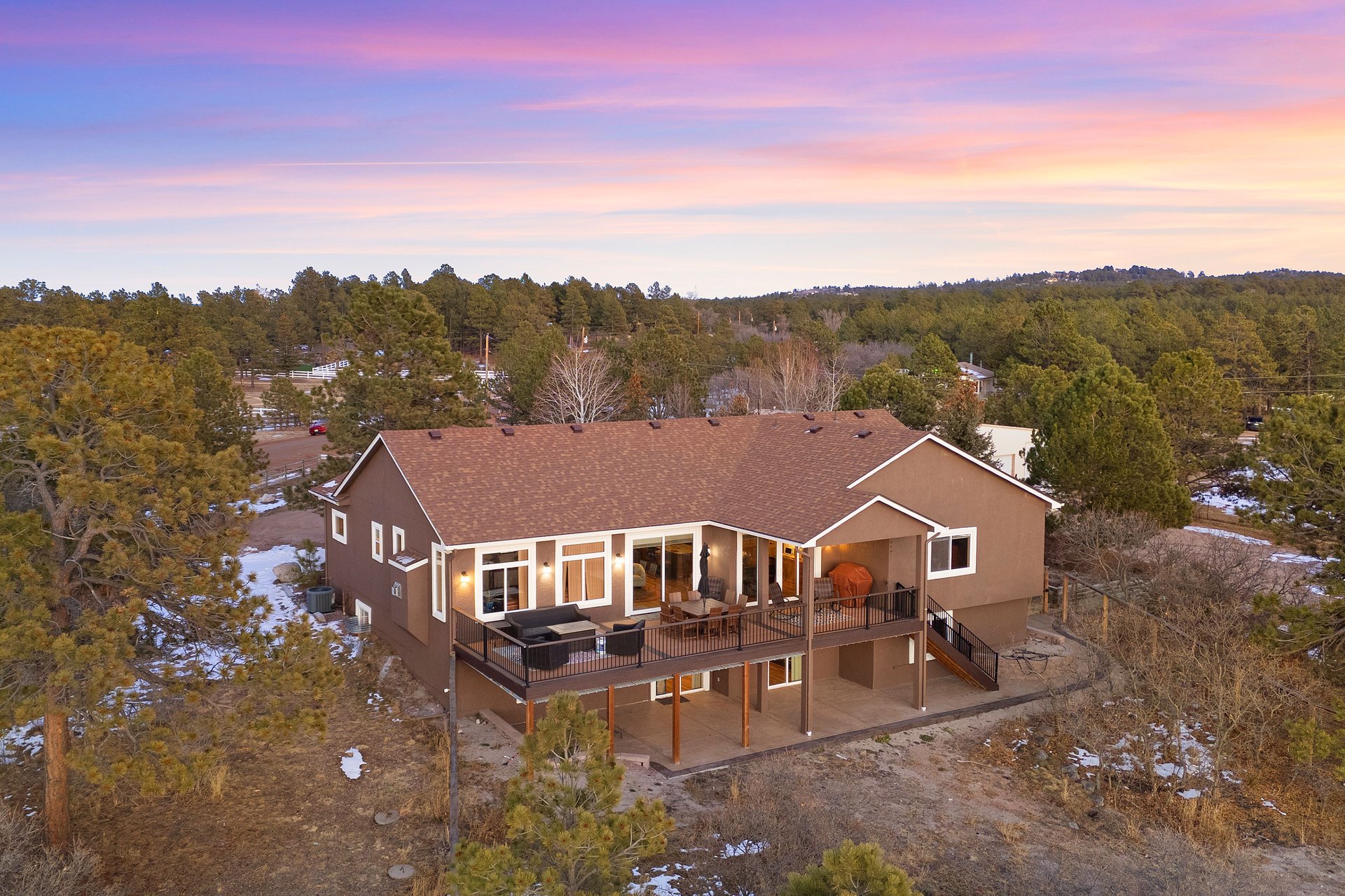 4255 Arrowhead Drive