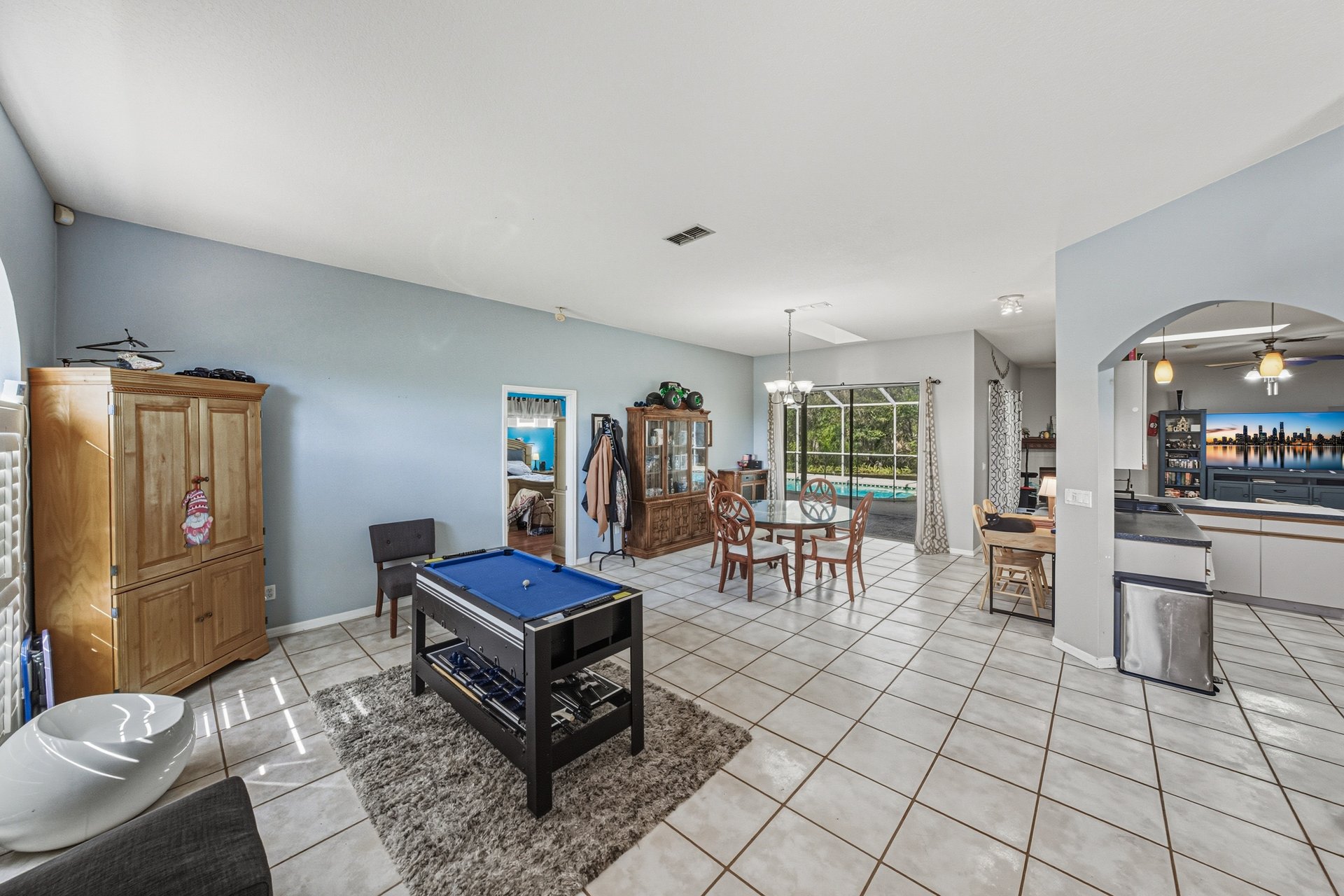3926 MEADOWLARK CT