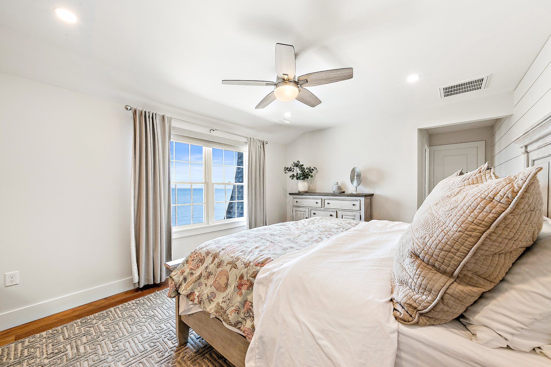 12212 N Old Whaling