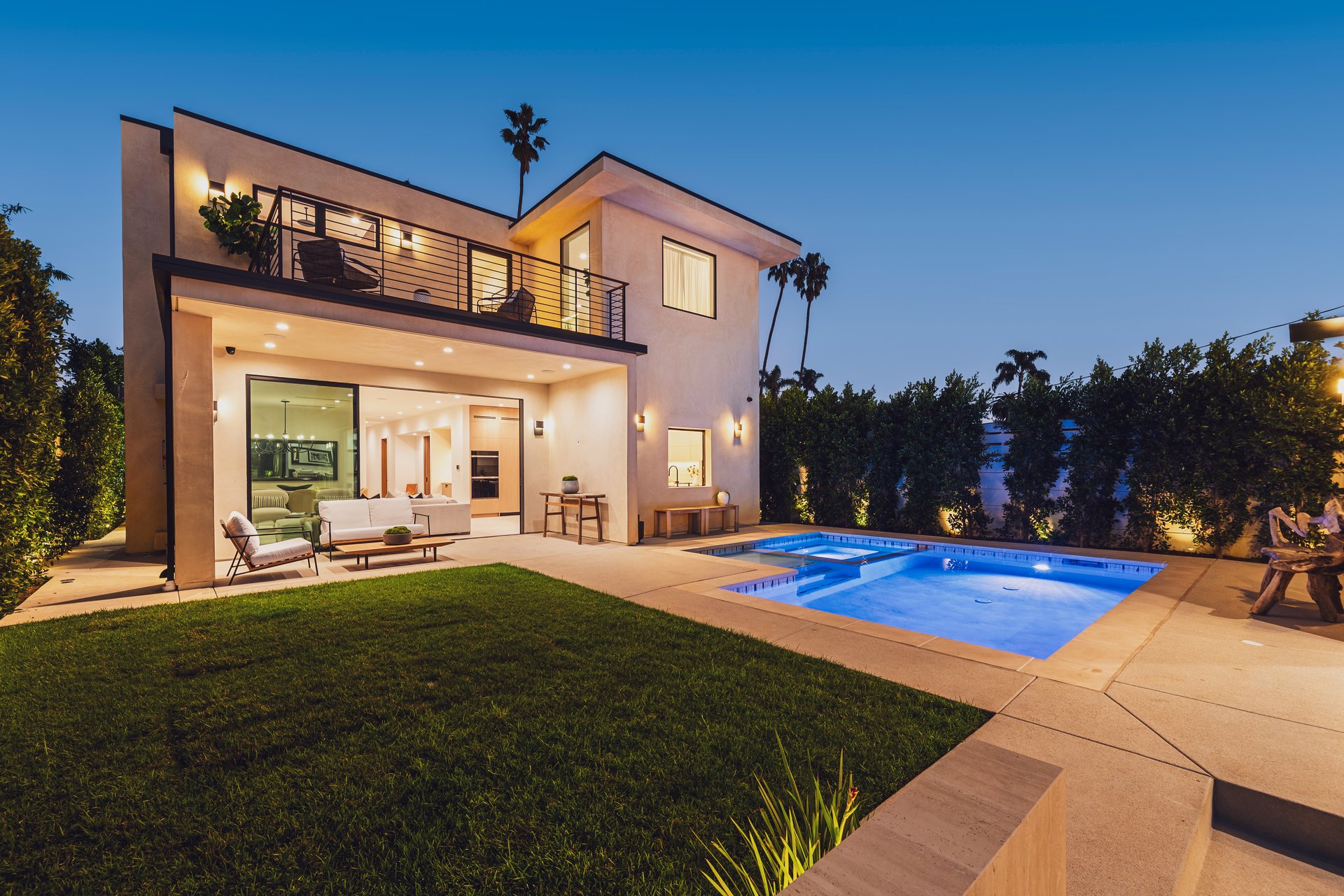 2115 Walnut Ave, Venice