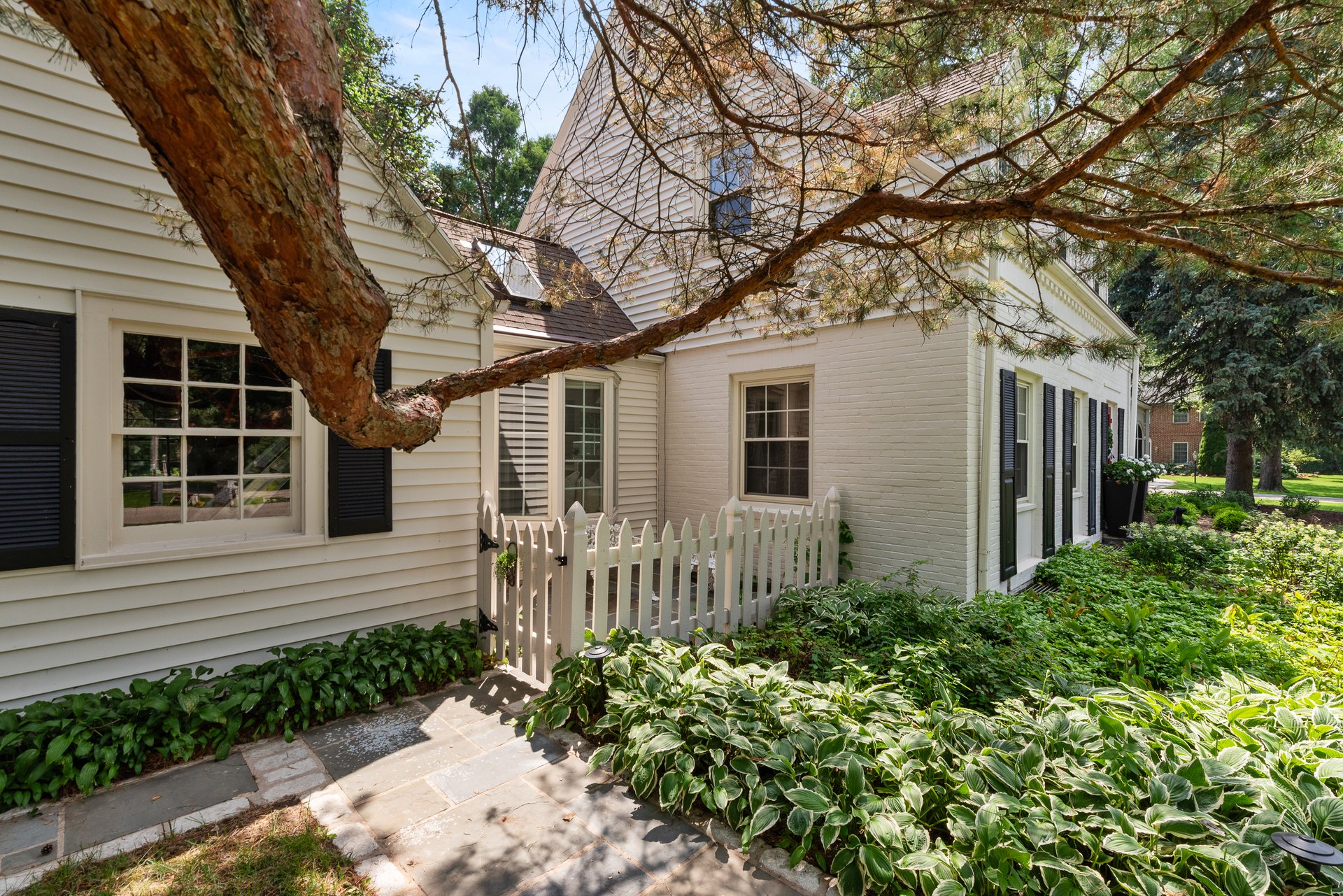 805 E. Green Tree road