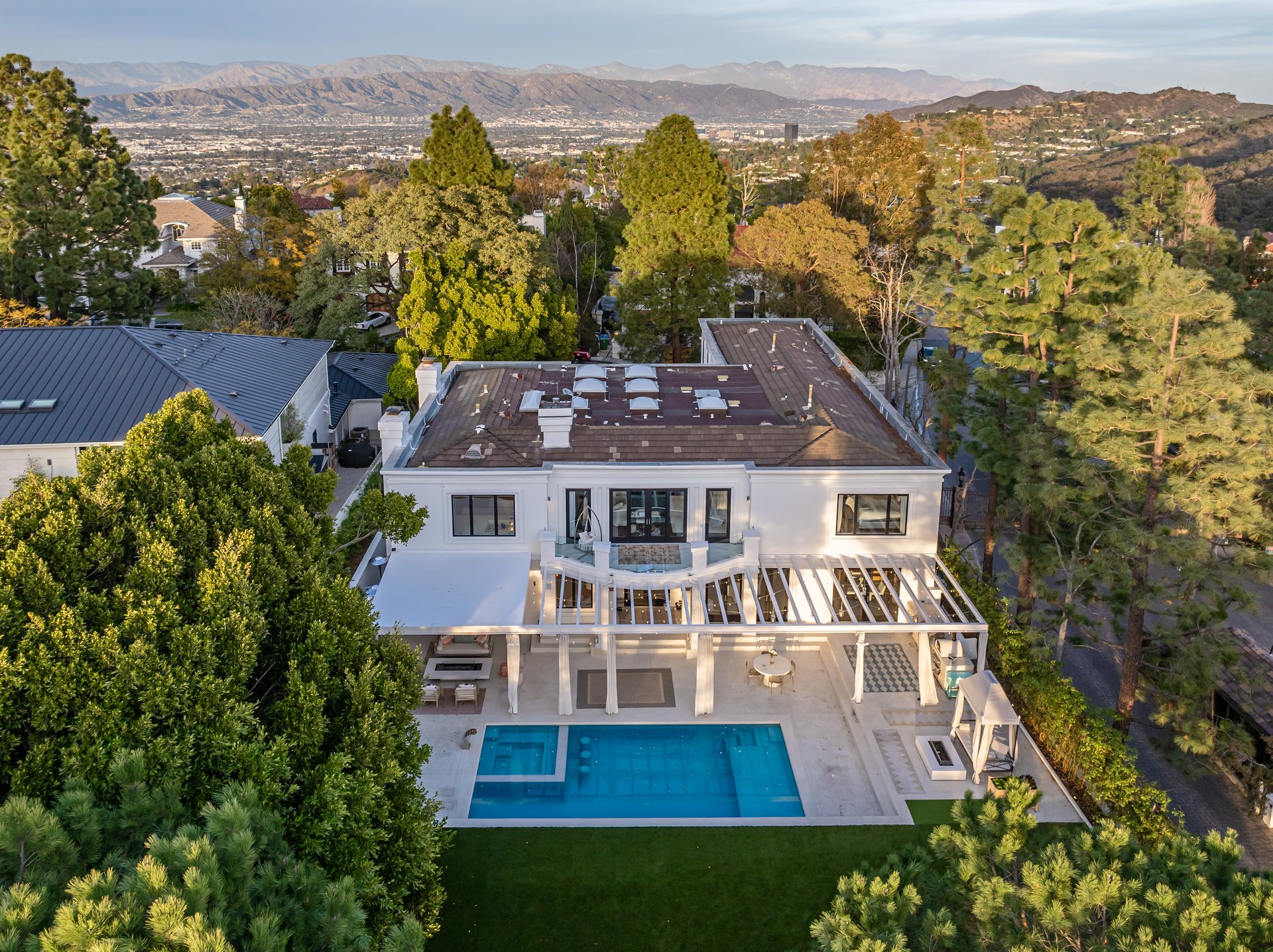 12000 Crest Ct, Beverly Hills