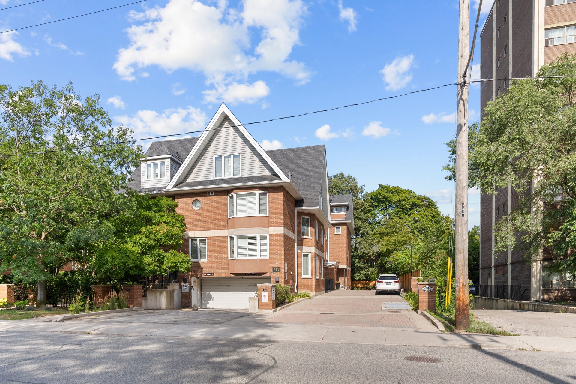 217 St George Street Suite 54