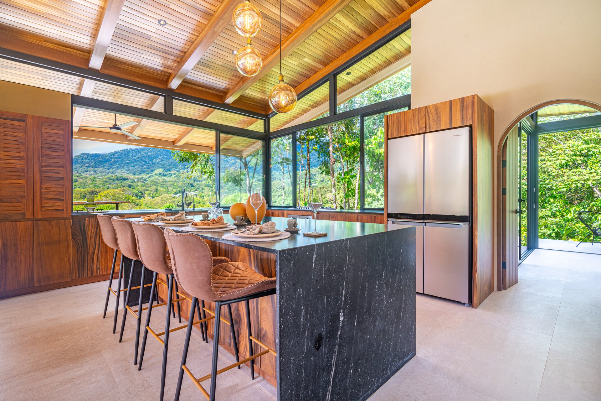 Casa Hamsa - Stunning, Modern Jungle Home in Ojochal