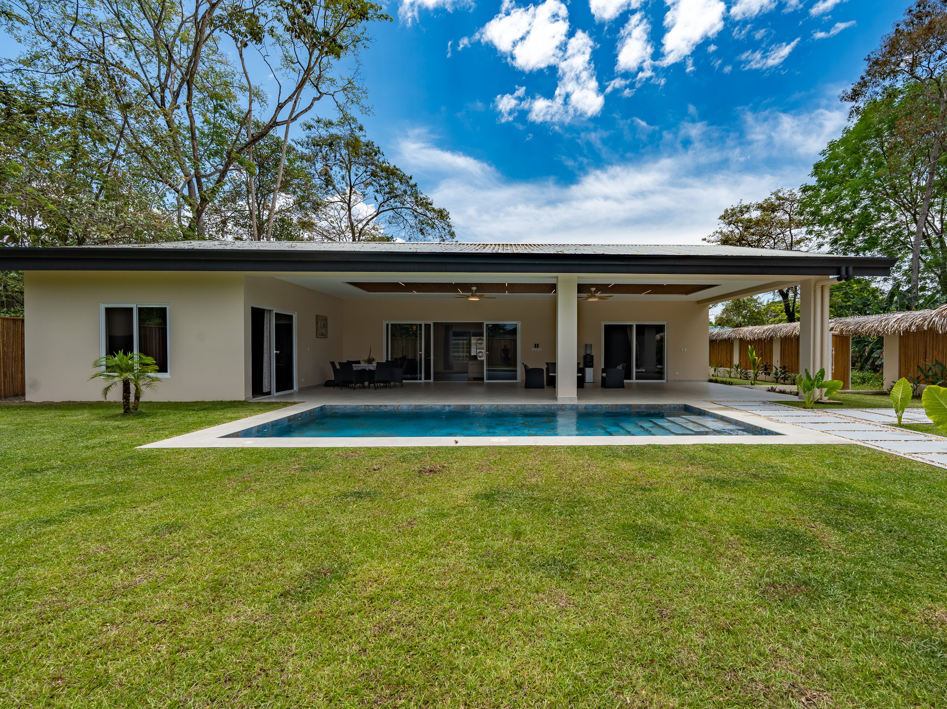Refined Tropical Home in Uvita, Costa Rica | Walk to Beach & Parque Nacional Marino Ballena