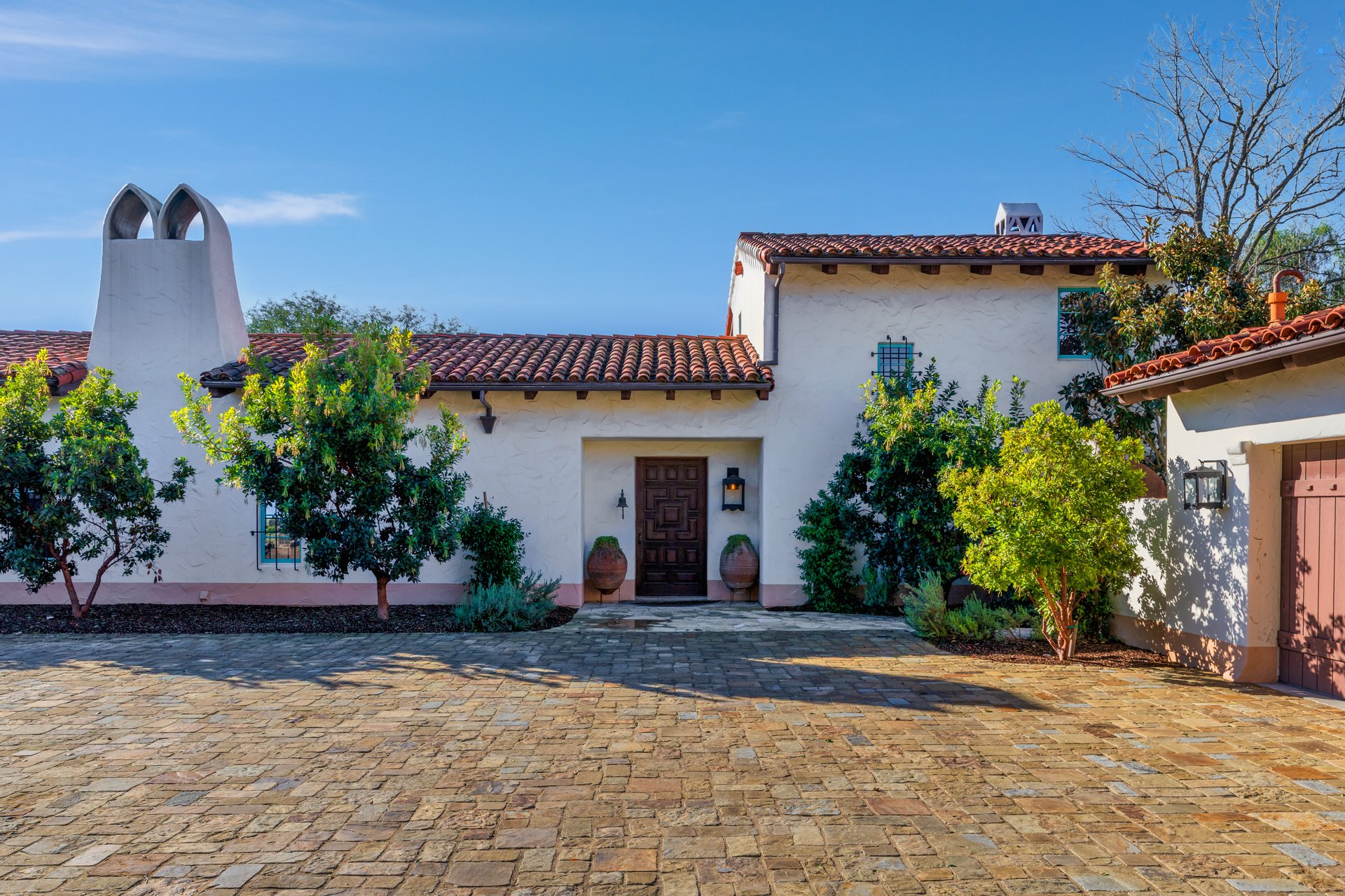 22 Acres of Timeless California Living
