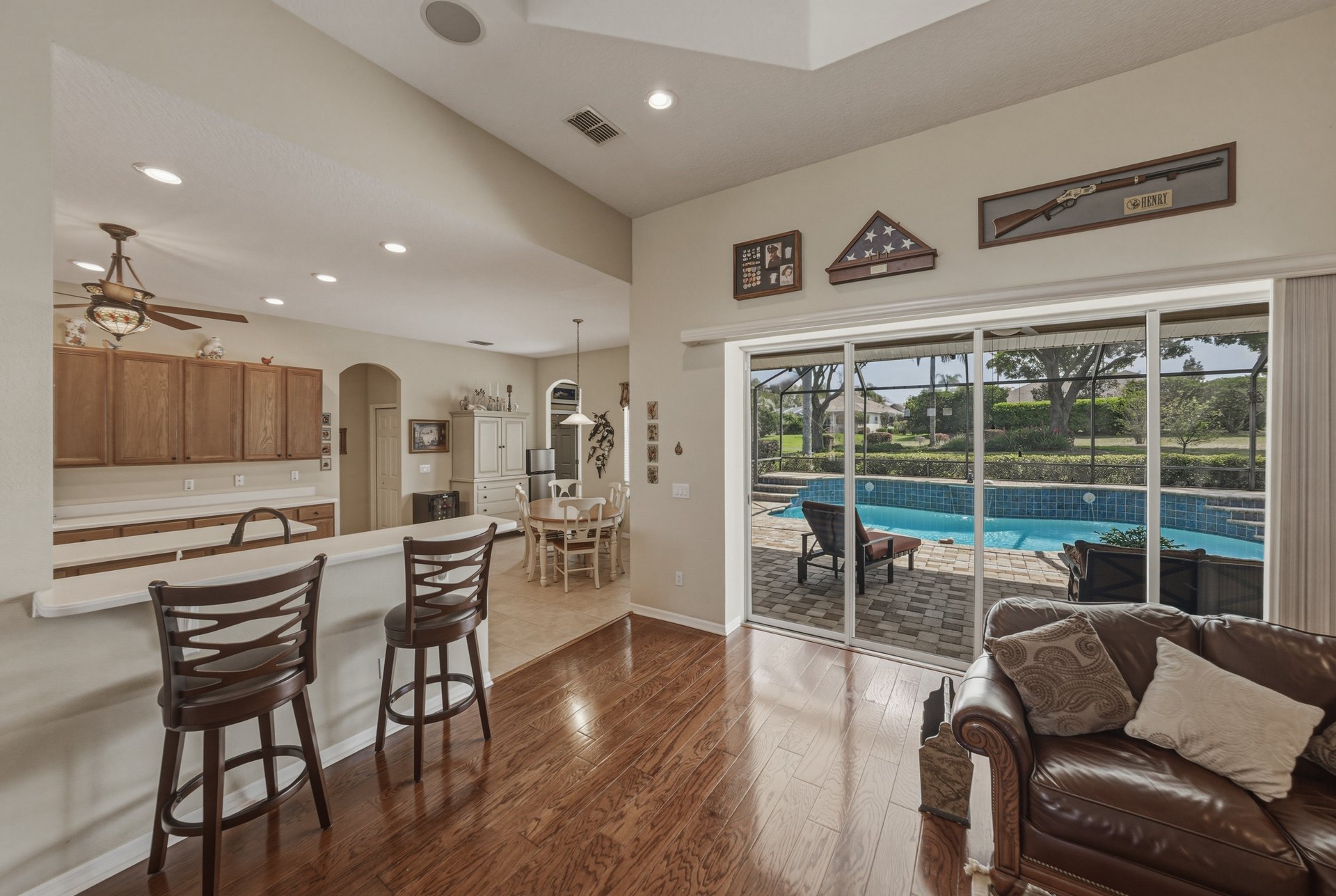 13304 THOROUGHBRED DR