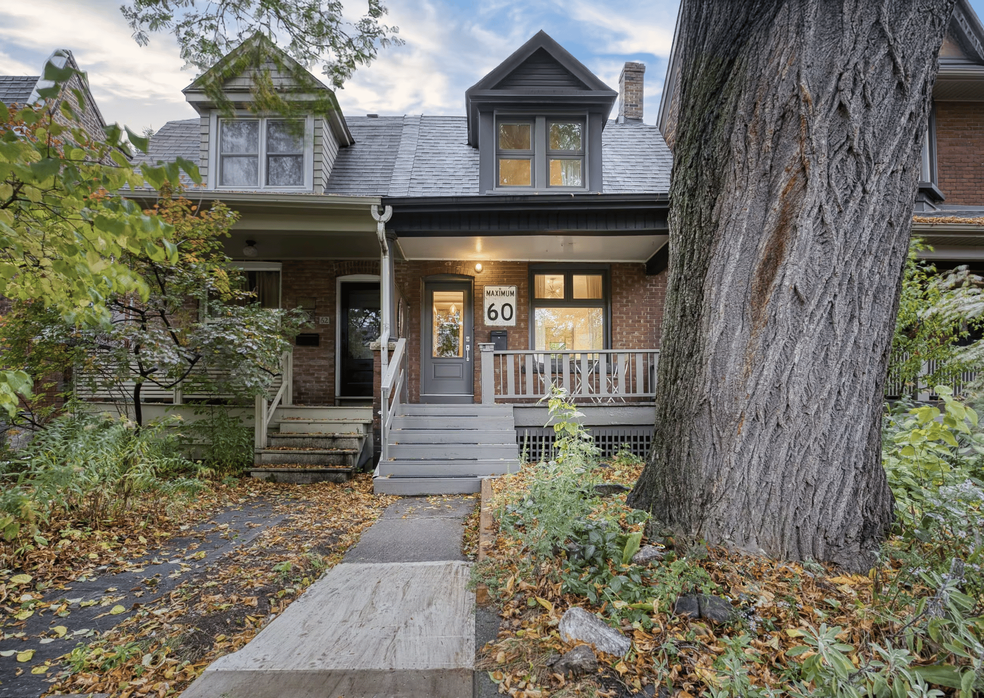 60 Grenadier Rd