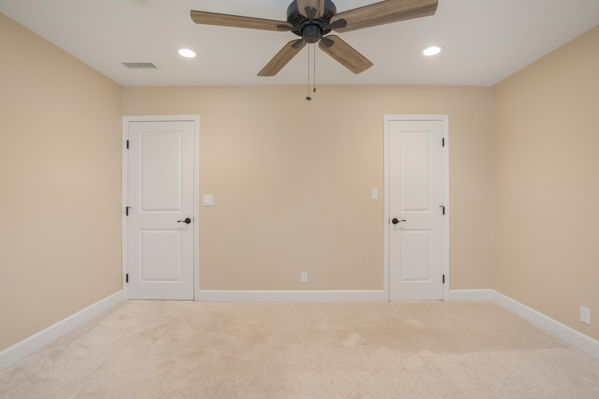 1218 Nonchalant Dr
