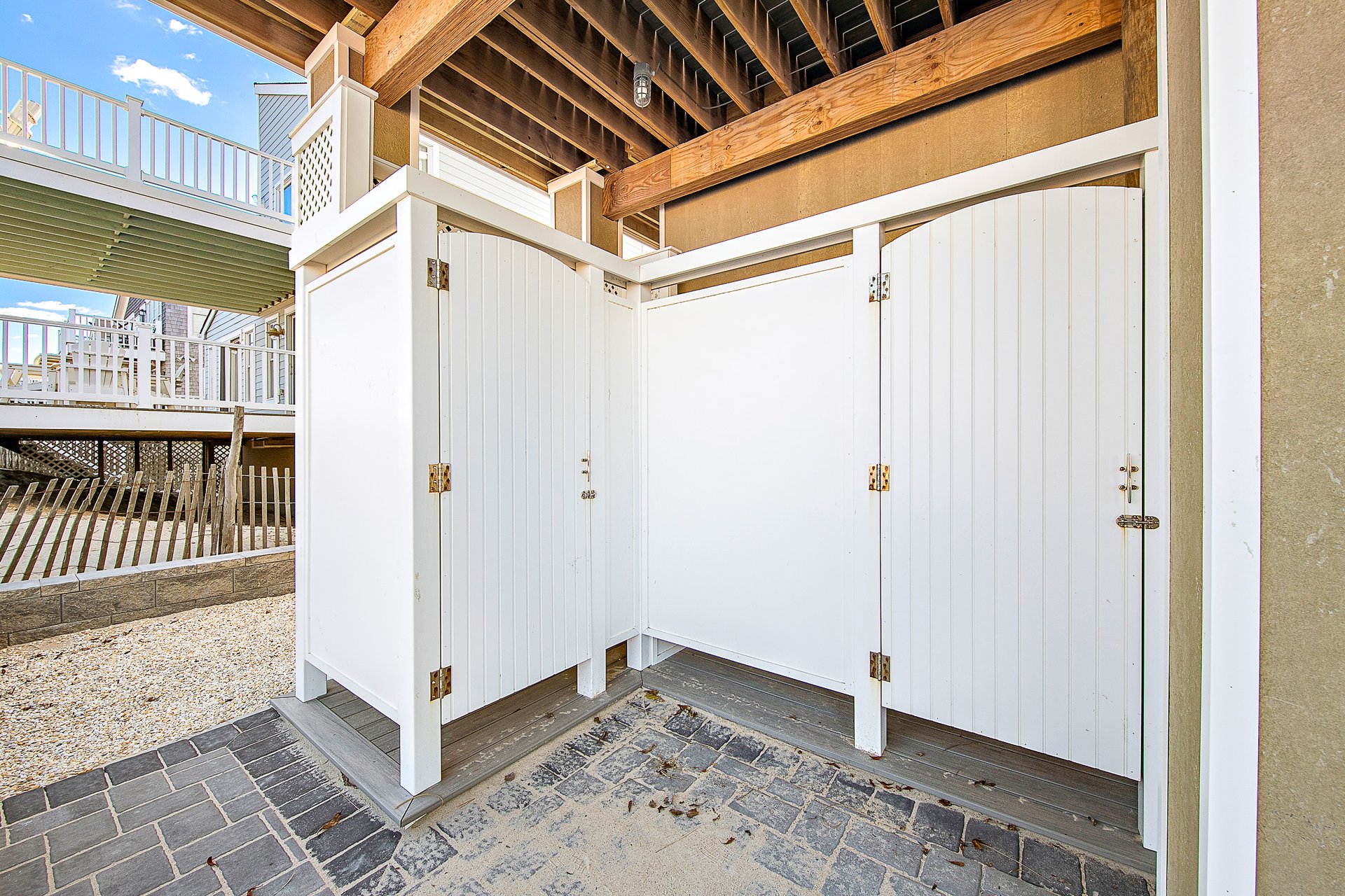 4901 S Long Beach Blvd - Pet Friendly