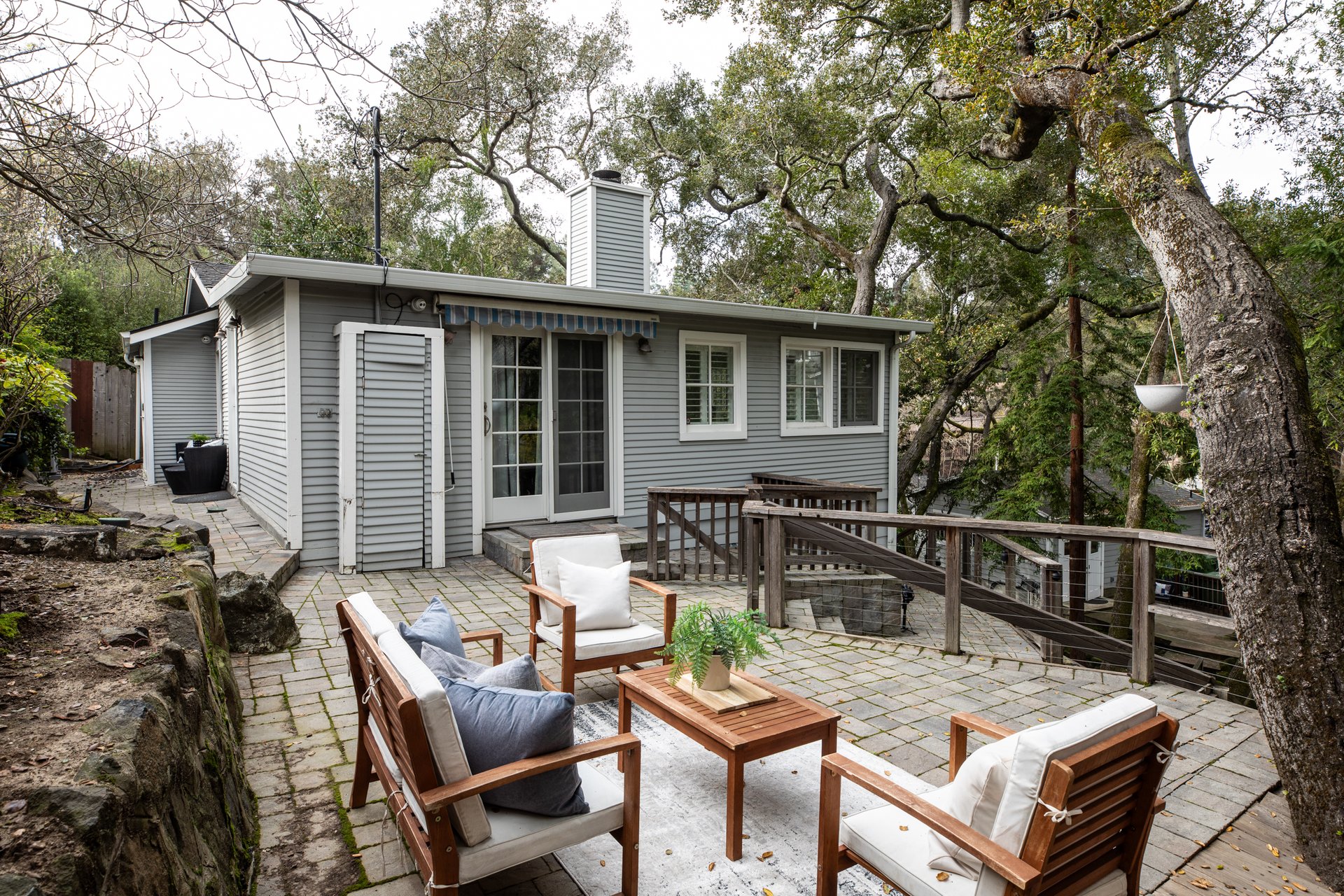240 Glenwood