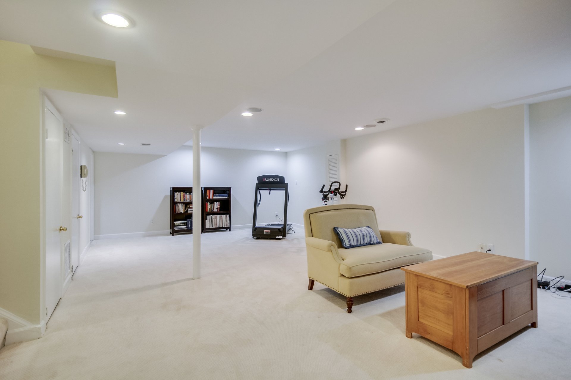 7812 Ridgecrest Drive