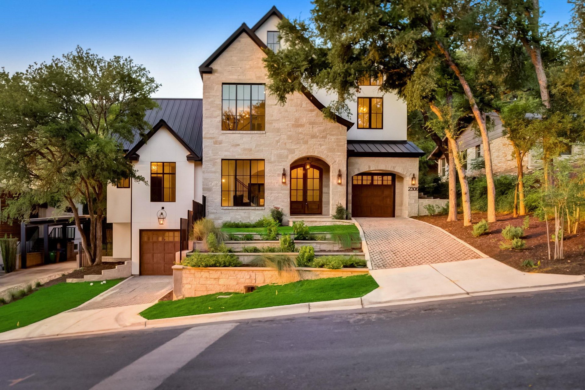 2306 Fortune Drive
