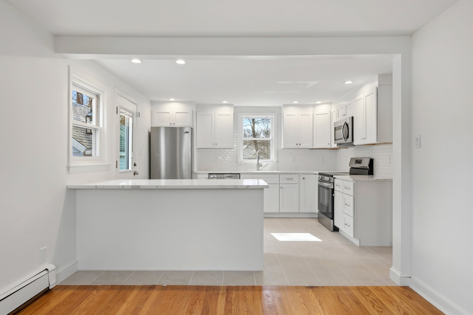 10 Meadowbrook Lane