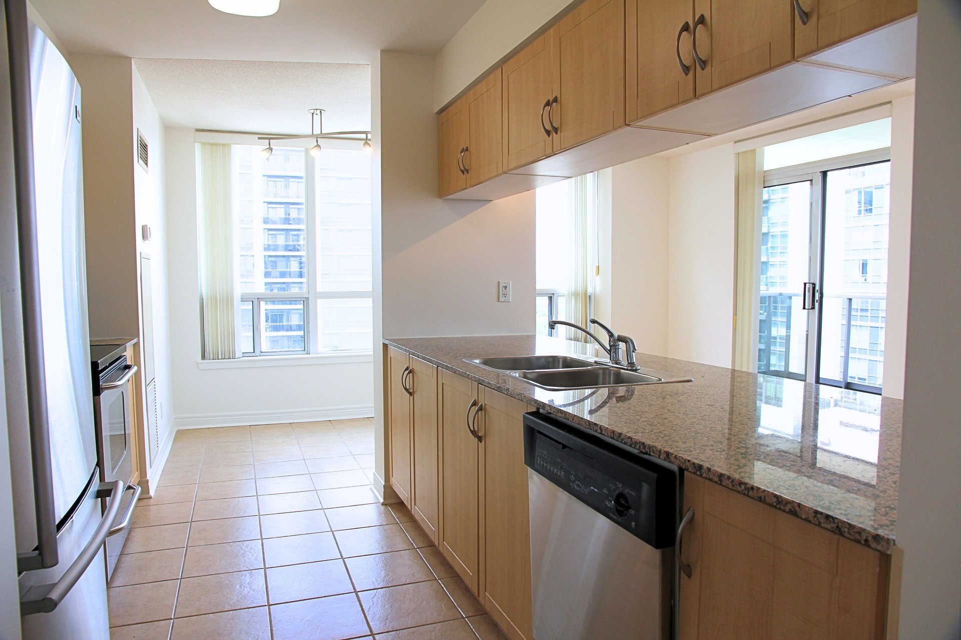  Exceptional Corner Suite 