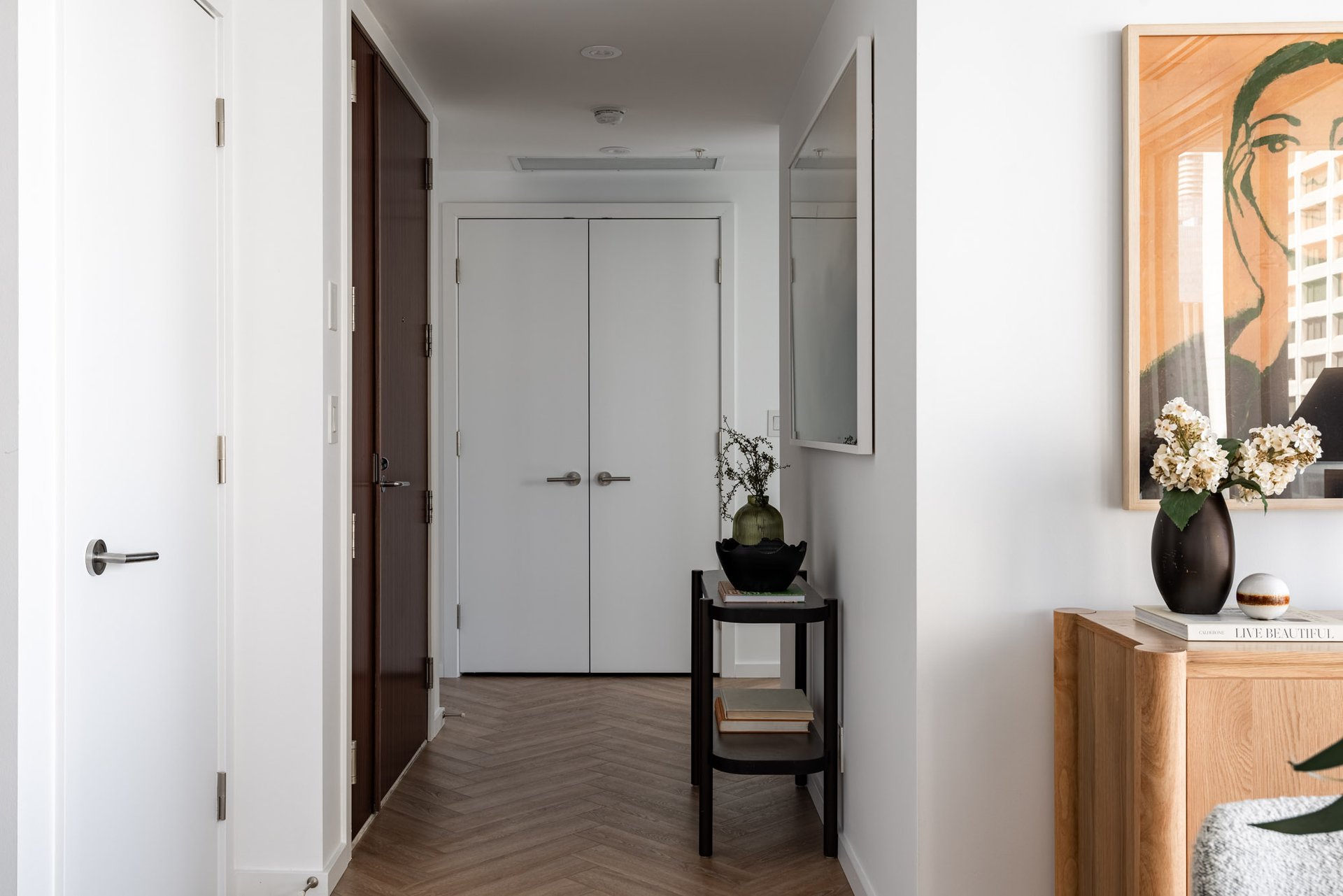 Suite 1906- 180 University Avenue