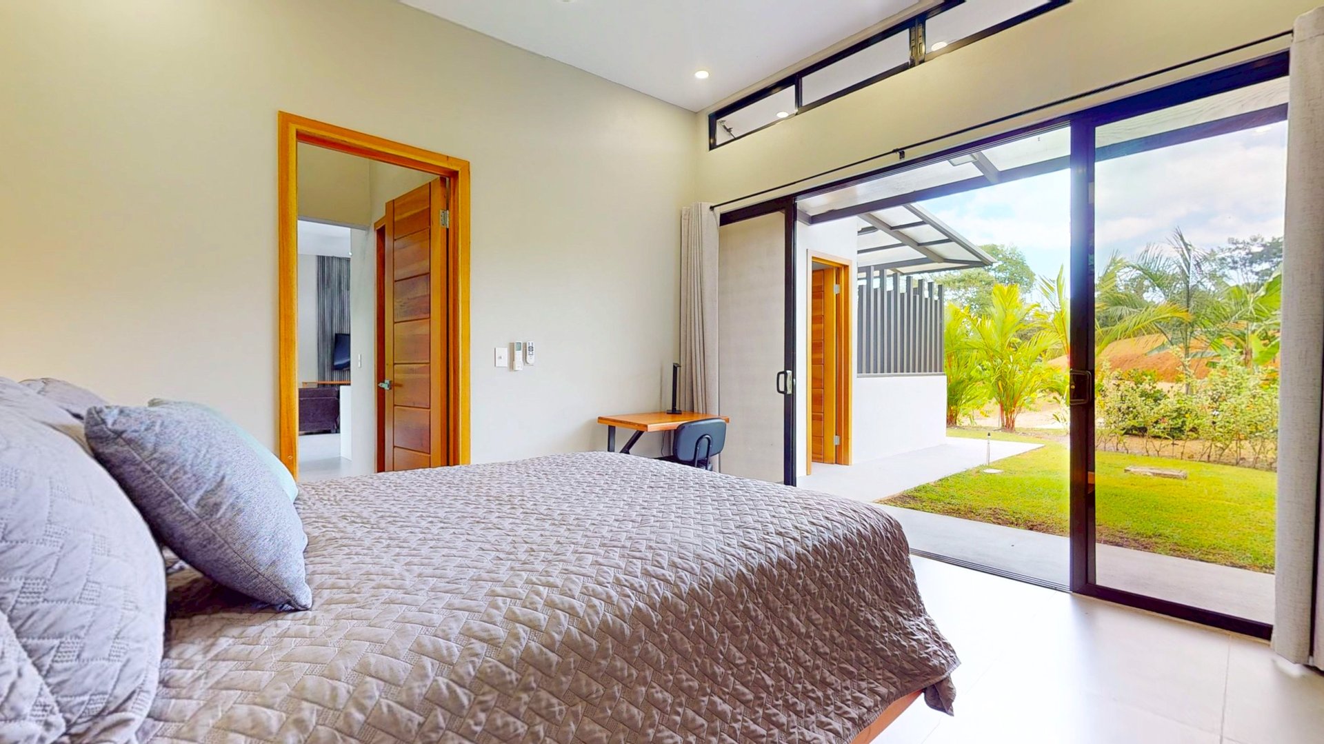 Private Modern Home in Ojochal, Costa Rica with Heated Saltwater Pool & Solar Backup