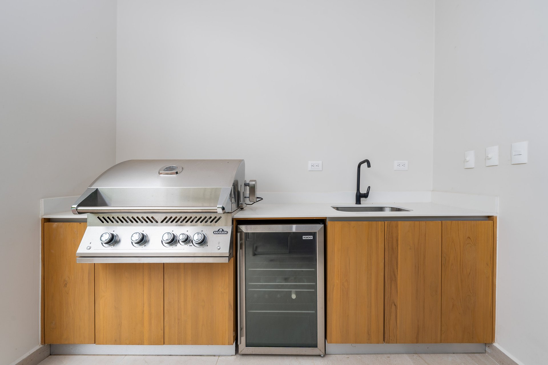 Bosques de Pinilla Unit 15 – Model A | Fully Furnished 4-Bedroom Home with Vehicles