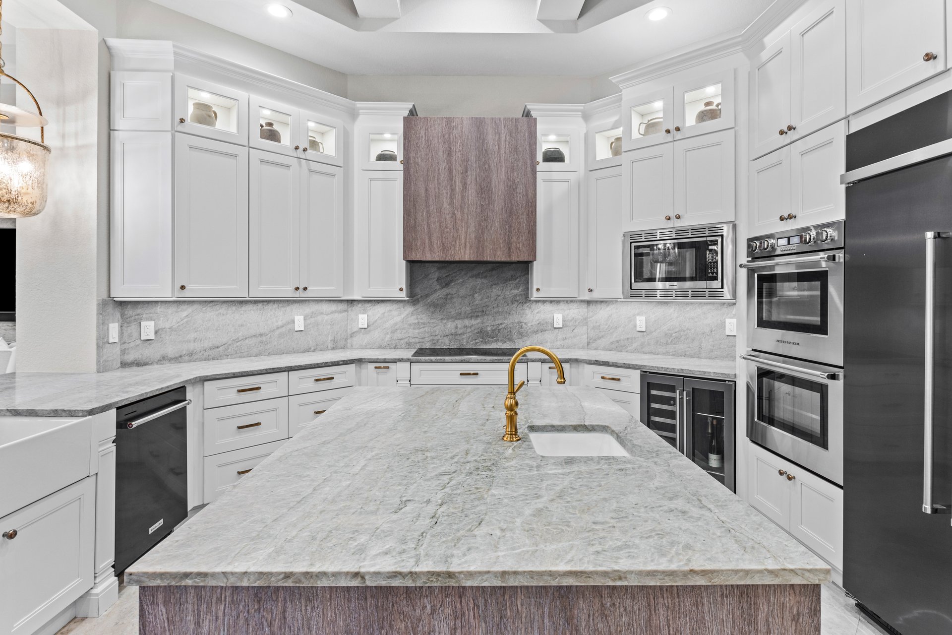 5848 Vintage Oaks Circle