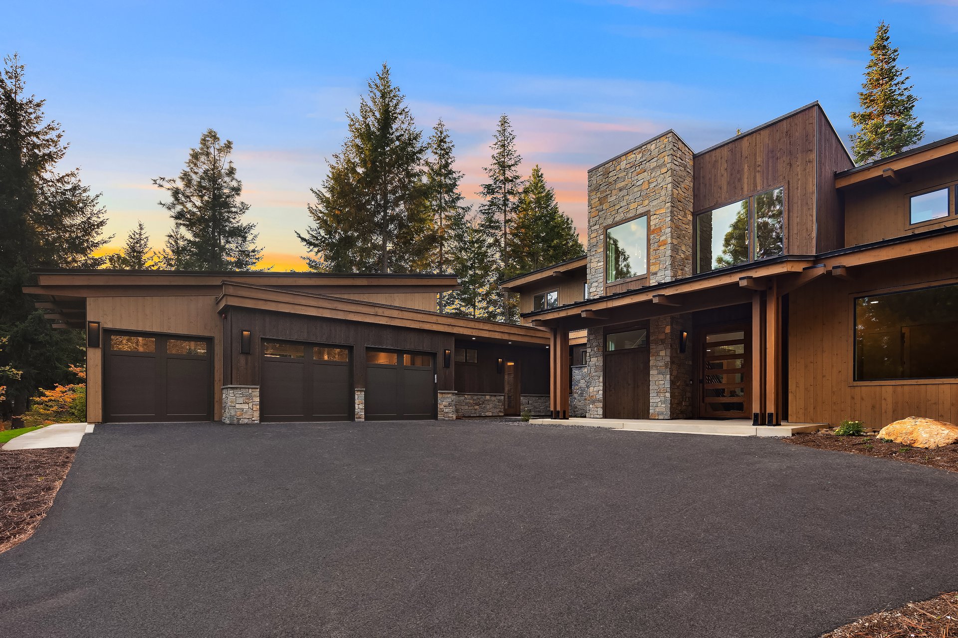 1130 Ruby King Loop