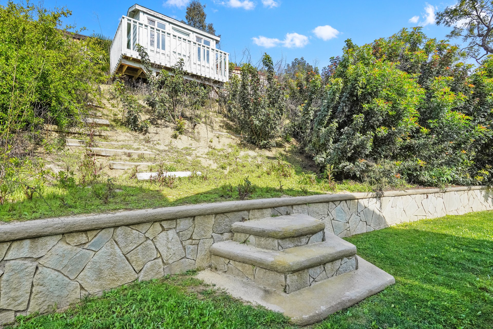 HAUS sold off Market // North Tustin 
